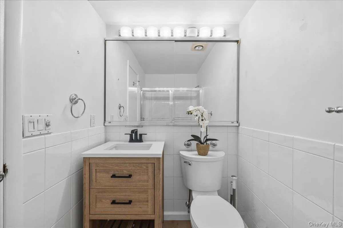 107 Broadway, White Plains, NY, 2 Bedrooms Bedrooms, 7 Rooms Rooms,2 BathroomsBathrooms,Residential,For Rent,Broadway,0,999735 107 Broadway, White Plains, NY, 2 Bedrooms Bedrooms, 7 Rooms Rooms,2 BathroomsBathrooms,Residential,For Rent,Broadway,0,999735
