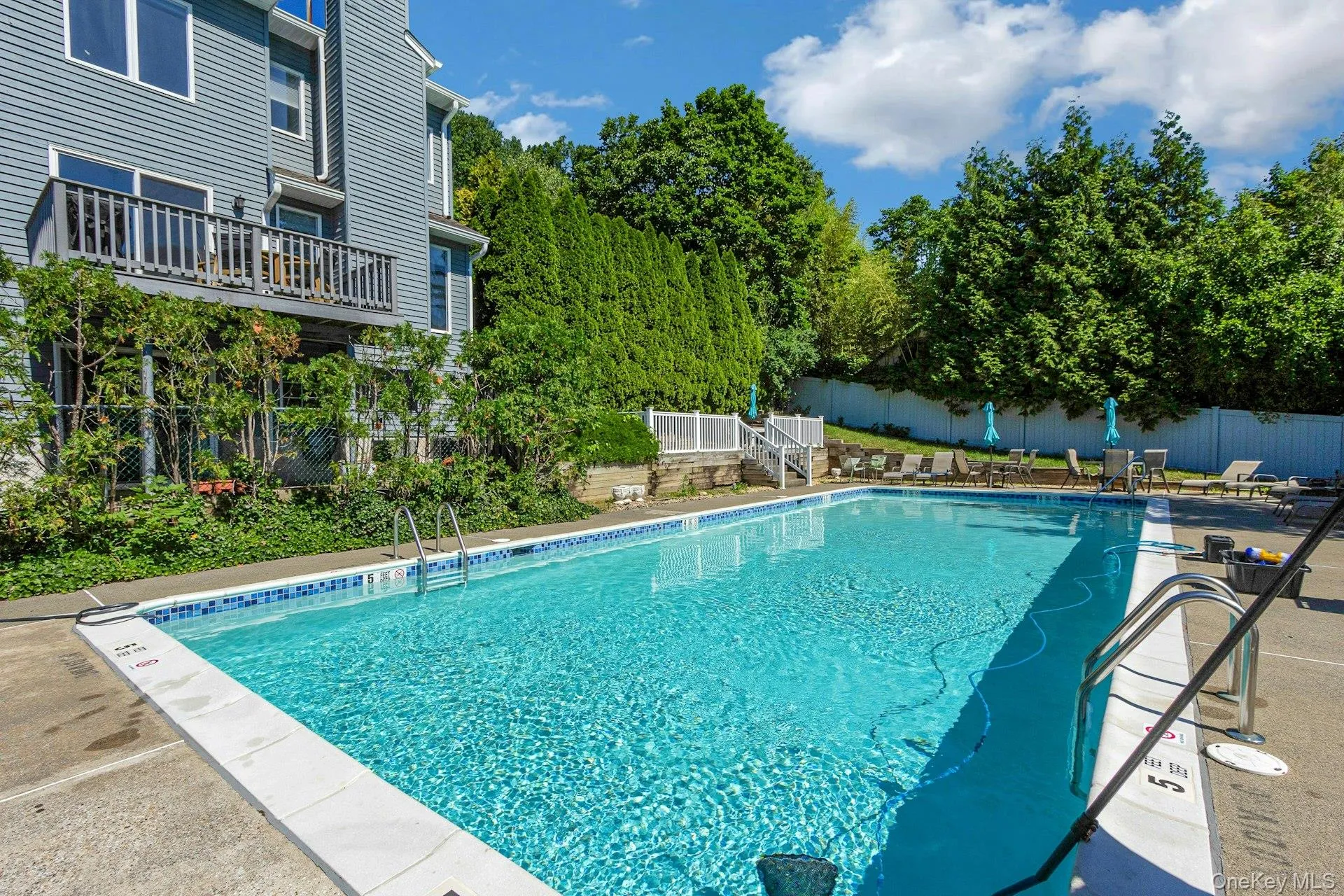 8 Village Gate Way, Orangetown, NY, 2 Bedrooms Bedrooms, 6 Rooms Rooms,3 BathroomsBathrooms,Residential,For Rent,Village Gate,0,999736 8 Village Gate Way, Orangetown, NY, 2 Bedrooms Bedrooms, 6 Rooms Rooms,3 BathroomsBathrooms,Residential,For Rent,Village Gate,0,999736