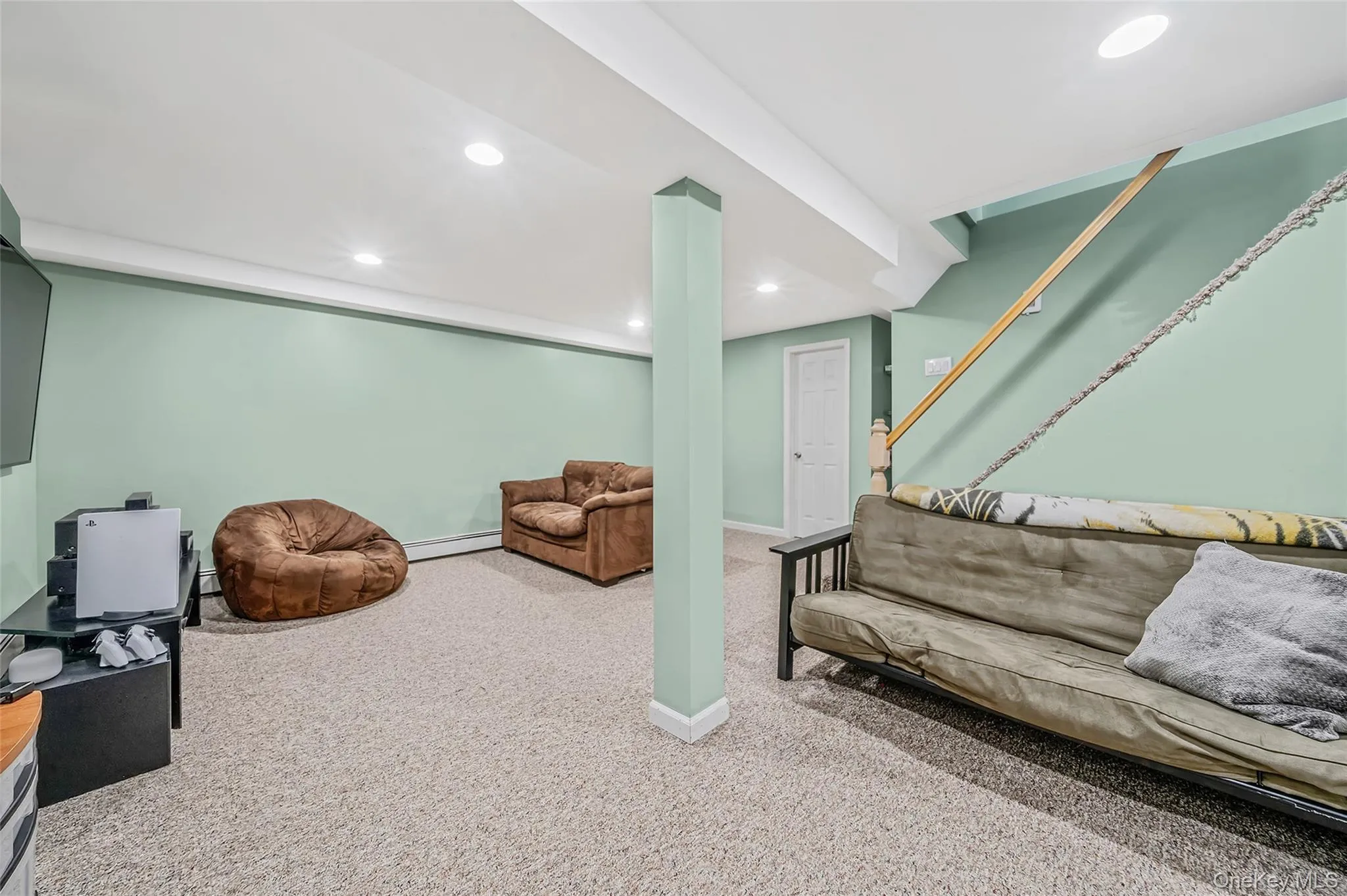 1333 Boston Avenue, Islip, NY, 3 Bedrooms Bedrooms, 7 Rooms Rooms,2 BathroomsBathrooms,Residential,For Rent,Boston,0,999745 1333 Boston Avenue, Islip, NY, 3 Bedrooms Bedrooms, 7 Rooms Rooms,2 BathroomsBathrooms,Residential,For Rent,Boston,0,999745