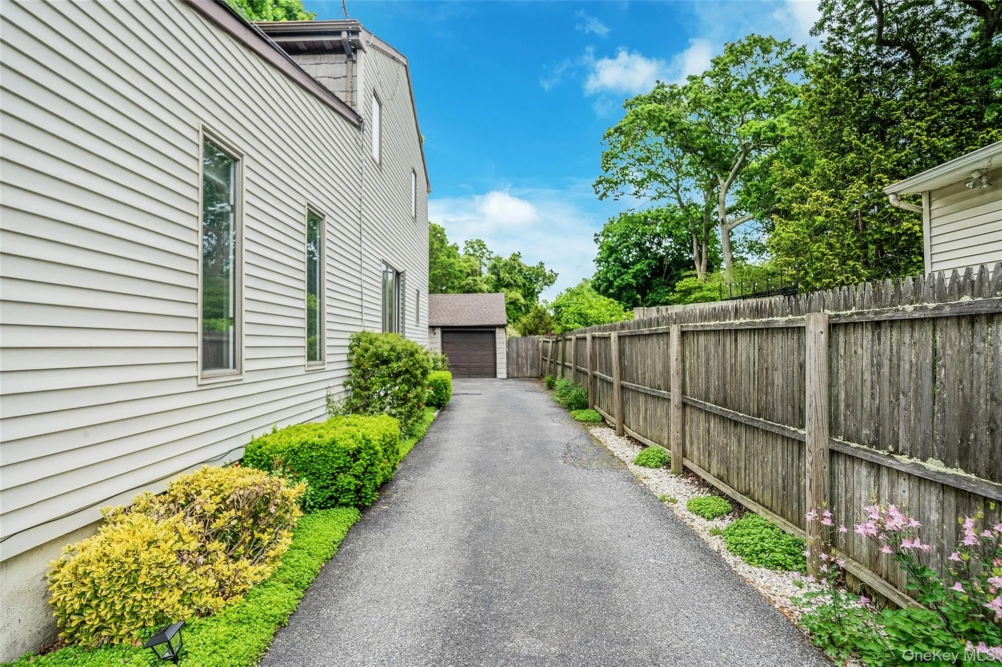 1333 Boston Avenue, Islip, NY, 3 Bedrooms Bedrooms, 7 Rooms Rooms,2 BathroomsBathrooms,Residential,For Rent,Boston,0,999745 1333 Boston Avenue, Islip, NY, 3 Bedrooms Bedrooms, 7 Rooms Rooms,2 BathroomsBathrooms,Residential,For Rent,Boston,0,999745