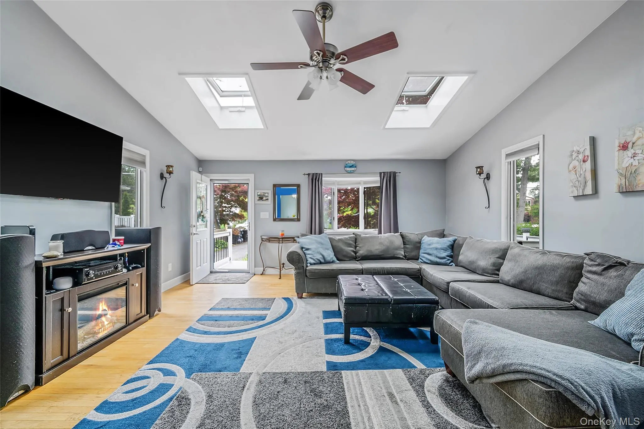 1333 Boston Avenue, Islip, NY, 3 Bedrooms Bedrooms, 7 Rooms Rooms,2 BathroomsBathrooms,Residential,For Rent,Boston,0,999745 1333 Boston Avenue, Islip, NY, 3 Bedrooms Bedrooms, 7 Rooms Rooms,2 BathroomsBathrooms,Residential,For Rent,Boston,0,999745