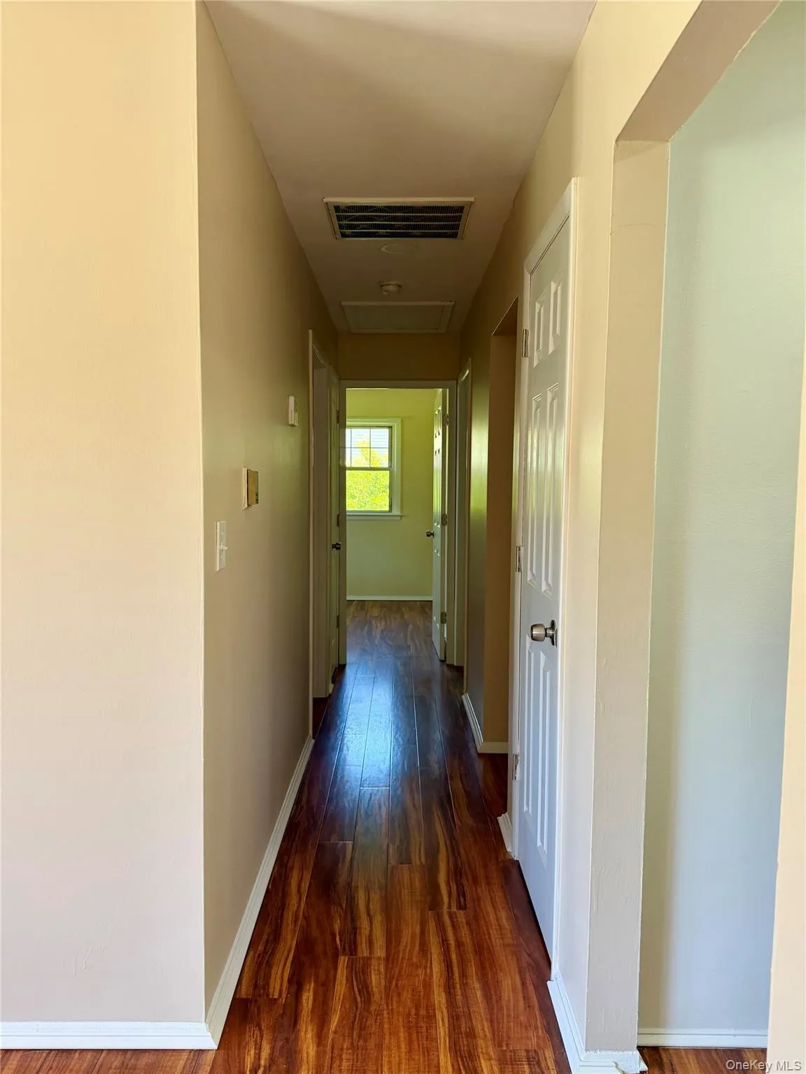 18 Cambridge Drive, Red Hook, NY, 3 Bedrooms Bedrooms, 7 Rooms Rooms,1 BathroomBathrooms,Residential Lease,For Rent,Cambridge,0,999748 18 Cambridge Drive, Red Hook, NY, 3 Bedrooms Bedrooms, 7 Rooms Rooms,1 BathroomBathrooms,Residential Lease,For Rent,Cambridge,0,999748