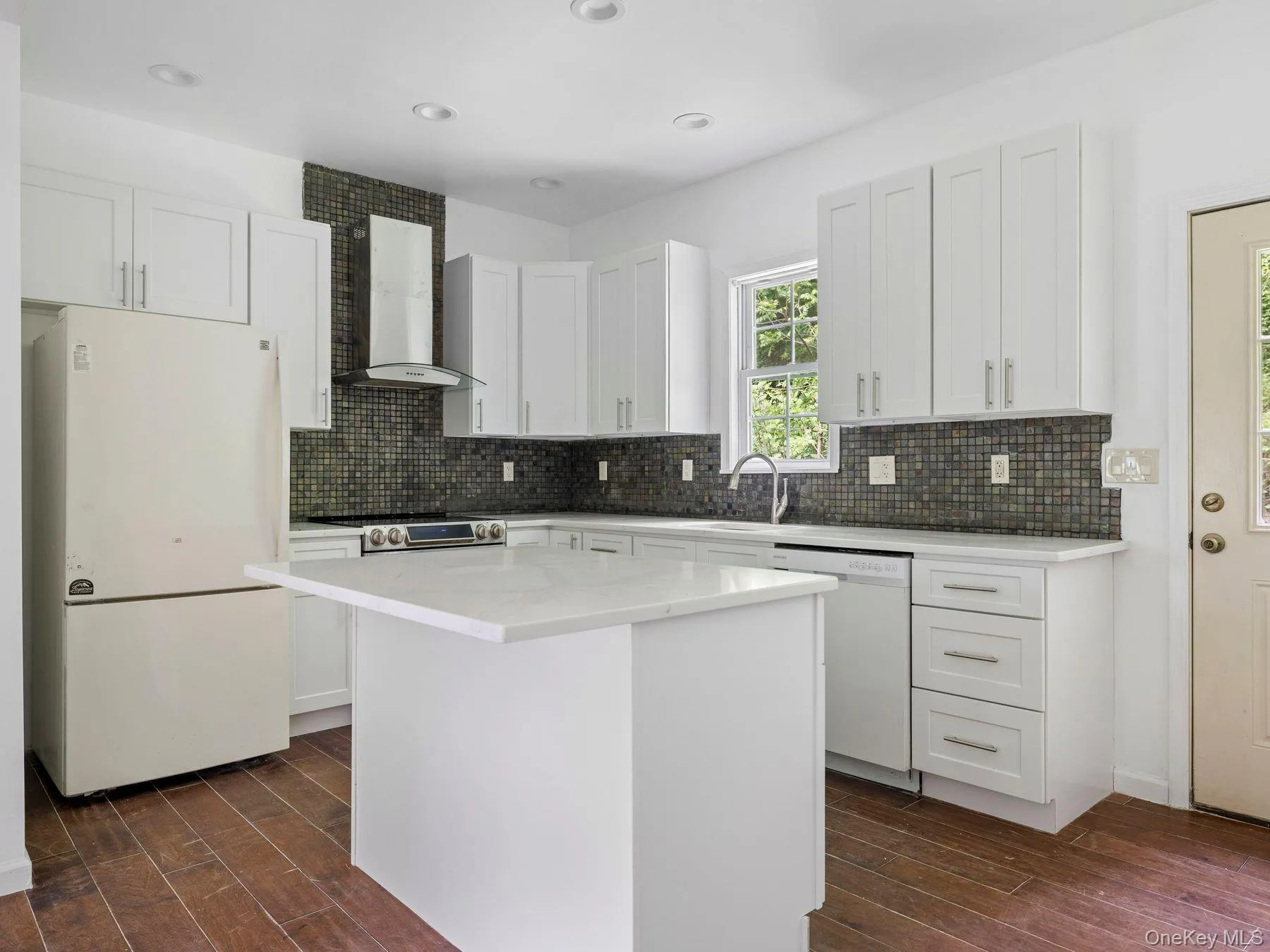 61 Hudson Street, Kingston, NY, 2 Bedrooms Bedrooms, 4 Rooms Rooms,2 BathroomsBathrooms,Residential,For Rent,Hudson,0,999759 61 Hudson Street, Kingston, NY, 2 Bedrooms Bedrooms, 4 Rooms Rooms,2 BathroomsBathrooms,Residential,For Rent,Hudson,0,999759