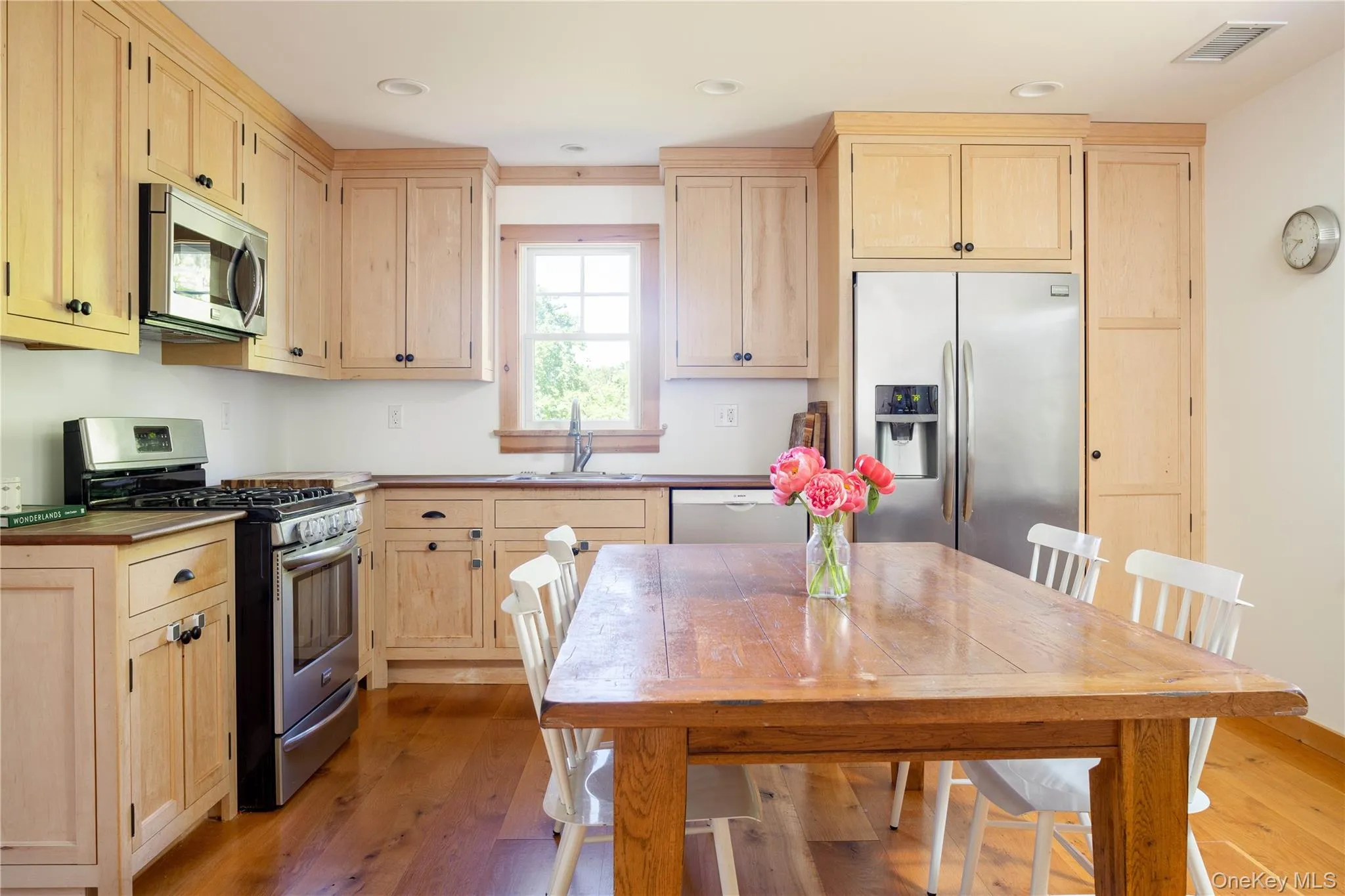 427 Sound Road, Southold, NY, 2 Bedrooms Bedrooms, 4 Rooms Rooms,1 BathroomBathrooms,Residential,For Rent,Sound,0,999762 427 Sound Road, Southold, NY, 2 Bedrooms Bedrooms, 4 Rooms Rooms,1 BathroomBathrooms,Residential,For Rent,Sound,0,999762