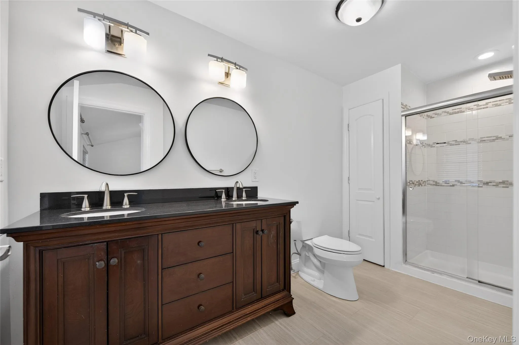 8 Lee Gray Court, Glen Cove, NY, 4 Bedrooms Bedrooms, 7 Rooms Rooms,2 BathroomsBathrooms,Residential Lease,For Rent,Lee Gray,0,999764 8 Lee Gray Court, Glen Cove, NY, 4 Bedrooms Bedrooms, 7 Rooms Rooms,2 BathroomsBathrooms,Residential Lease,For Rent,Lee Gray,0,999764