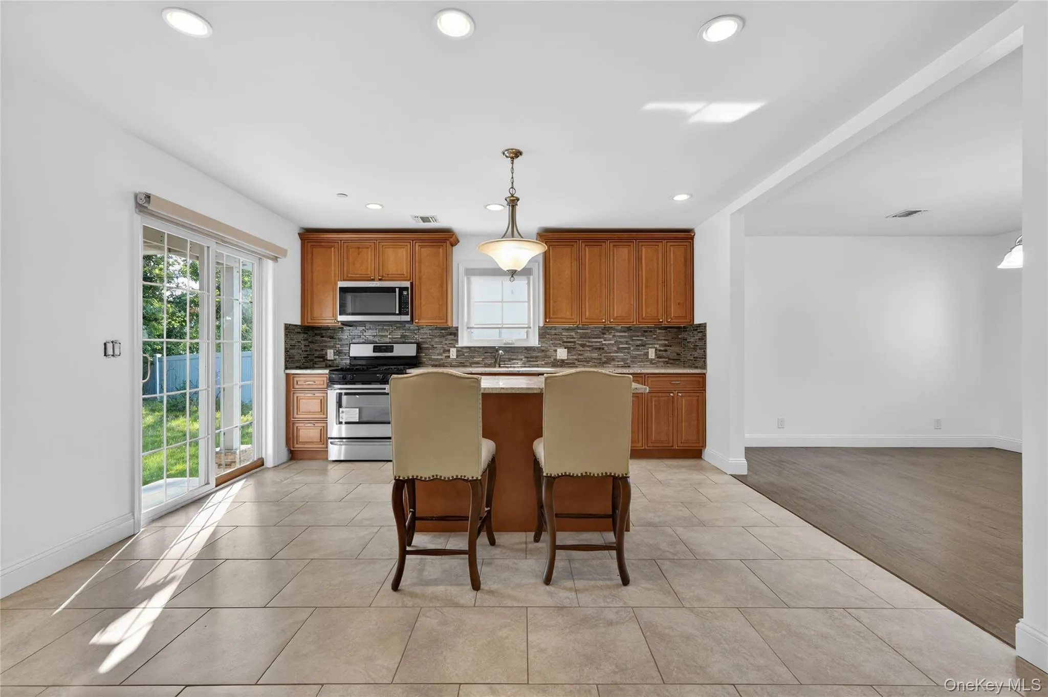 8 Lee Gray Court, Glen Cove, NY, 4 Bedrooms Bedrooms, 7 Rooms Rooms,2 BathroomsBathrooms,Residential Lease,For Rent,Lee Gray,0,999764 8 Lee Gray Court, Glen Cove, NY, 4 Bedrooms Bedrooms, 7 Rooms Rooms,2 BathroomsBathrooms,Residential Lease,For Rent,Lee Gray,0,999764