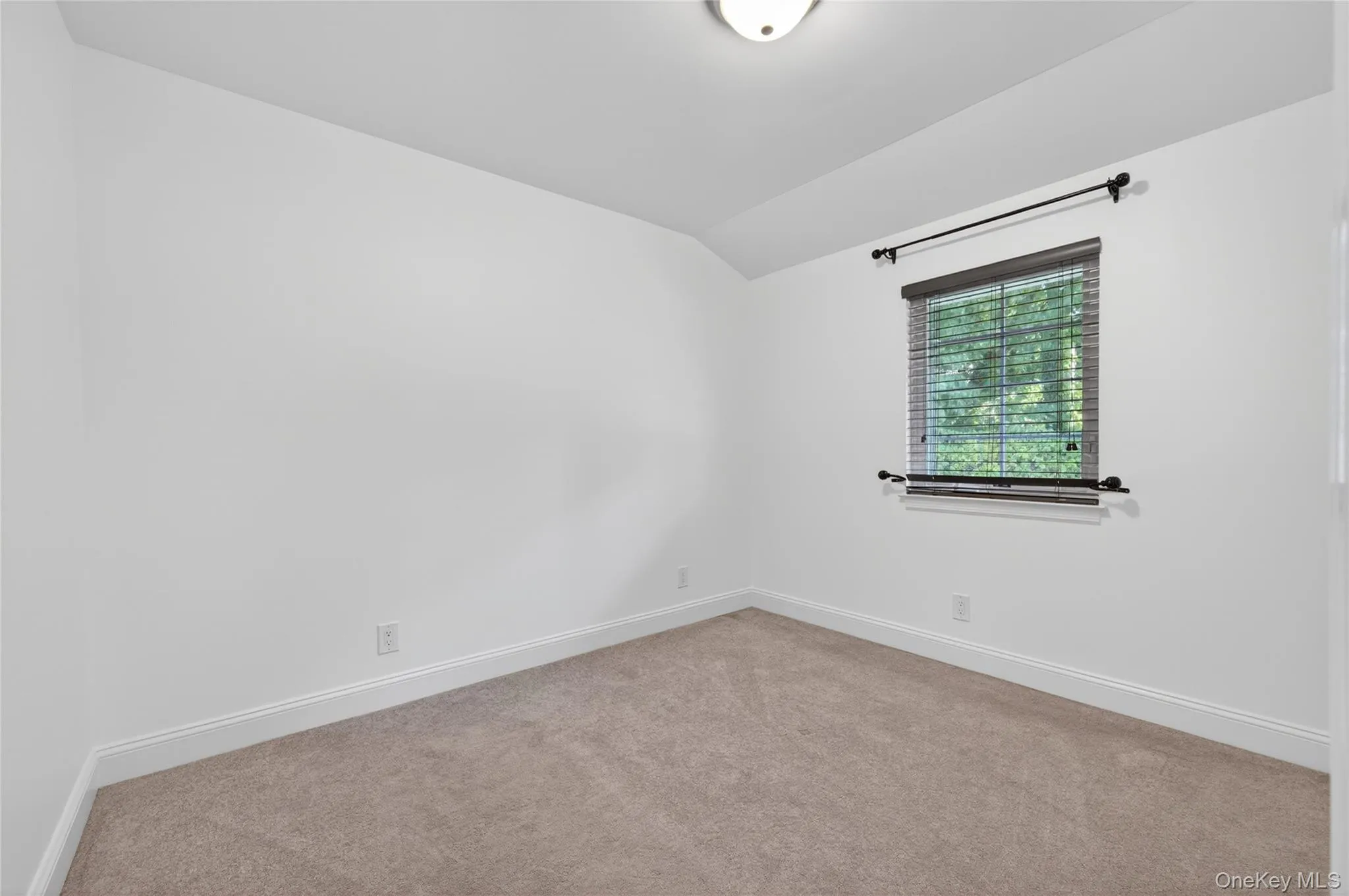 8 Lee Gray Court, Glen Cove, NY, 4 Bedrooms Bedrooms, 7 Rooms Rooms,2 BathroomsBathrooms,Residential Lease,For Rent,Lee Gray,0,999764 8 Lee Gray Court, Glen Cove, NY, 4 Bedrooms Bedrooms, 7 Rooms Rooms,2 BathroomsBathrooms,Residential Lease,For Rent,Lee Gray,0,999764