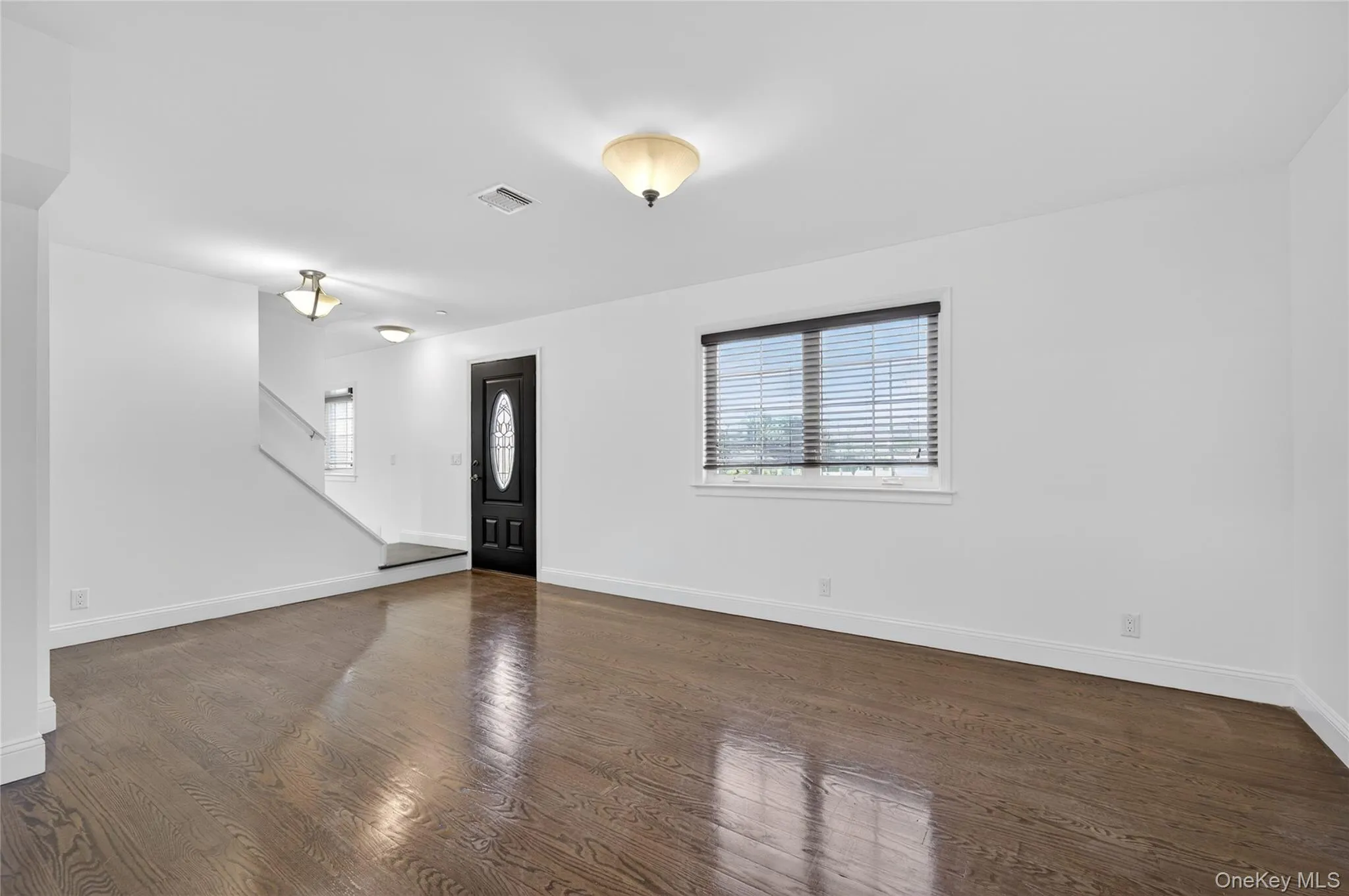 8 Lee Gray Court, Glen Cove, NY, 4 Bedrooms Bedrooms, 7 Rooms Rooms,2 BathroomsBathrooms,Residential Lease,For Rent,Lee Gray,0,999764 8 Lee Gray Court, Glen Cove, NY, 4 Bedrooms Bedrooms, 7 Rooms Rooms,2 BathroomsBathrooms,Residential Lease,For Rent,Lee Gray,0,999764