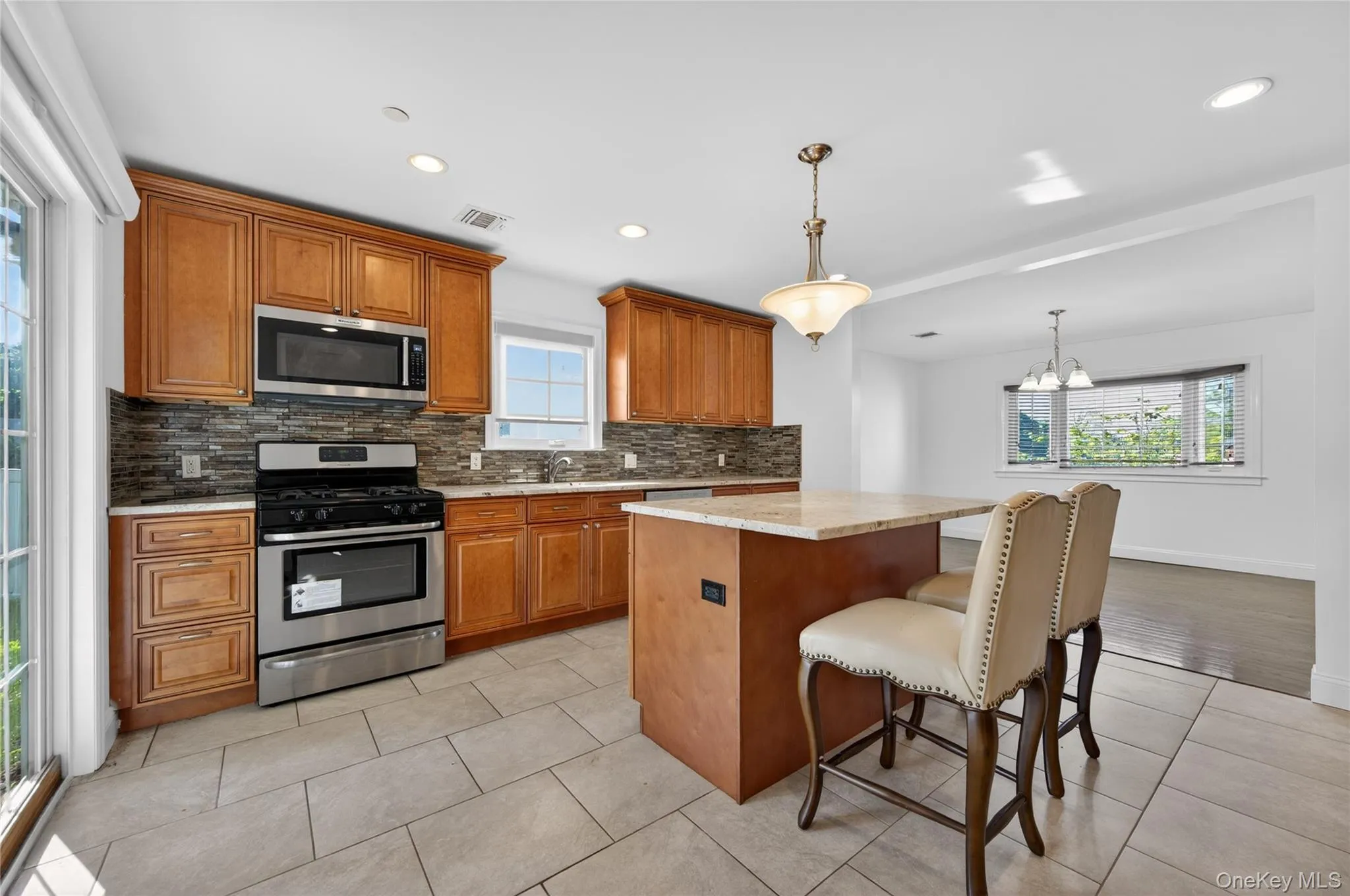8 Lee Gray Court, Glen Cove, NY, 4 Bedrooms Bedrooms, 7 Rooms Rooms,2 BathroomsBathrooms,Residential Lease,For Rent,Lee Gray,0,999764 8 Lee Gray Court, Glen Cove, NY, 4 Bedrooms Bedrooms, 7 Rooms Rooms,2 BathroomsBathrooms,Residential Lease,For Rent,Lee Gray,0,999764