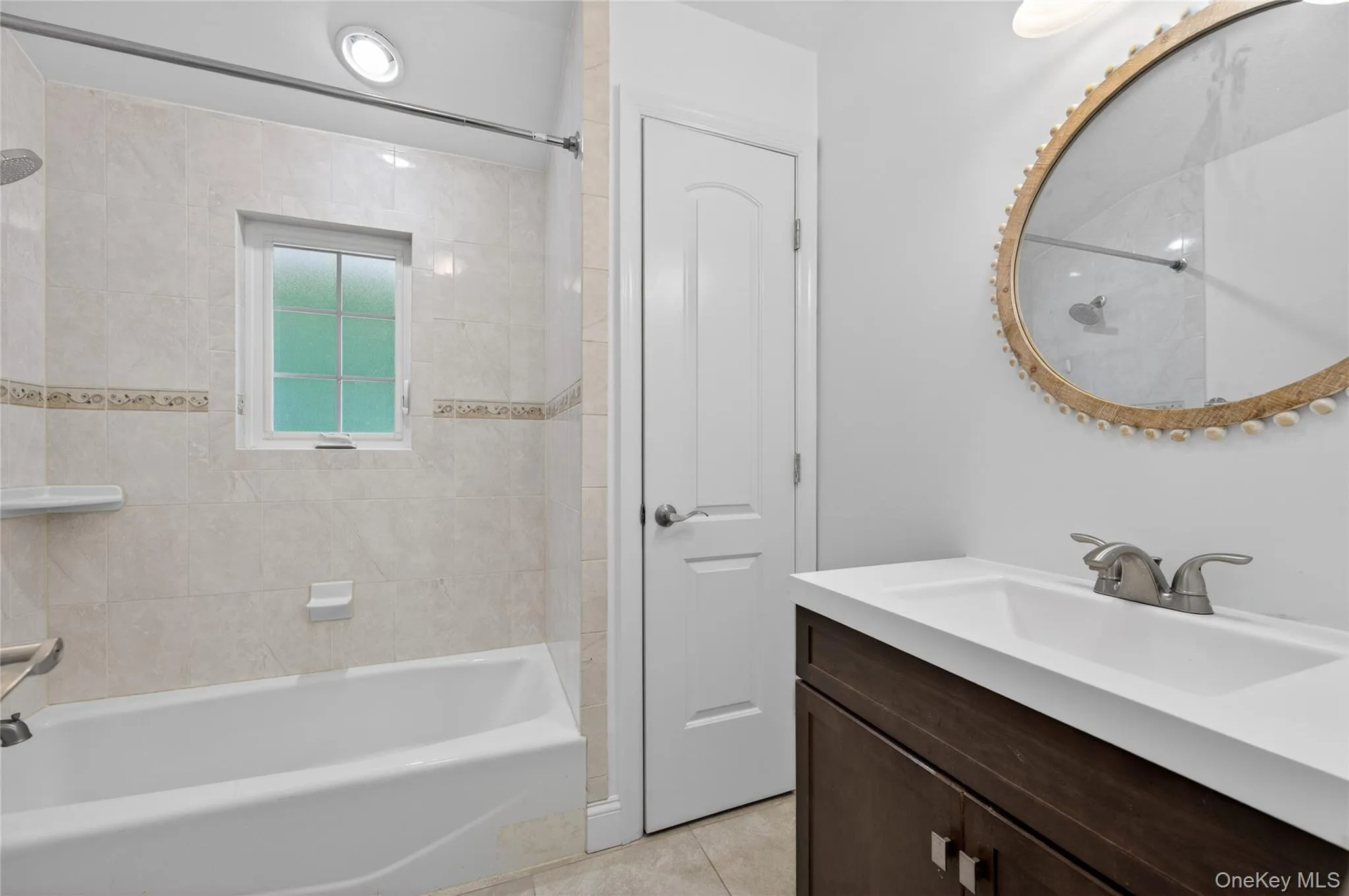 8 Lee Gray Court, Glen Cove, NY, 4 Bedrooms Bedrooms, 7 Rooms Rooms,2 BathroomsBathrooms,Residential Lease,For Rent,Lee Gray,0,999764 8 Lee Gray Court, Glen Cove, NY, 4 Bedrooms Bedrooms, 7 Rooms Rooms,2 BathroomsBathrooms,Residential Lease,For Rent,Lee Gray,0,999764