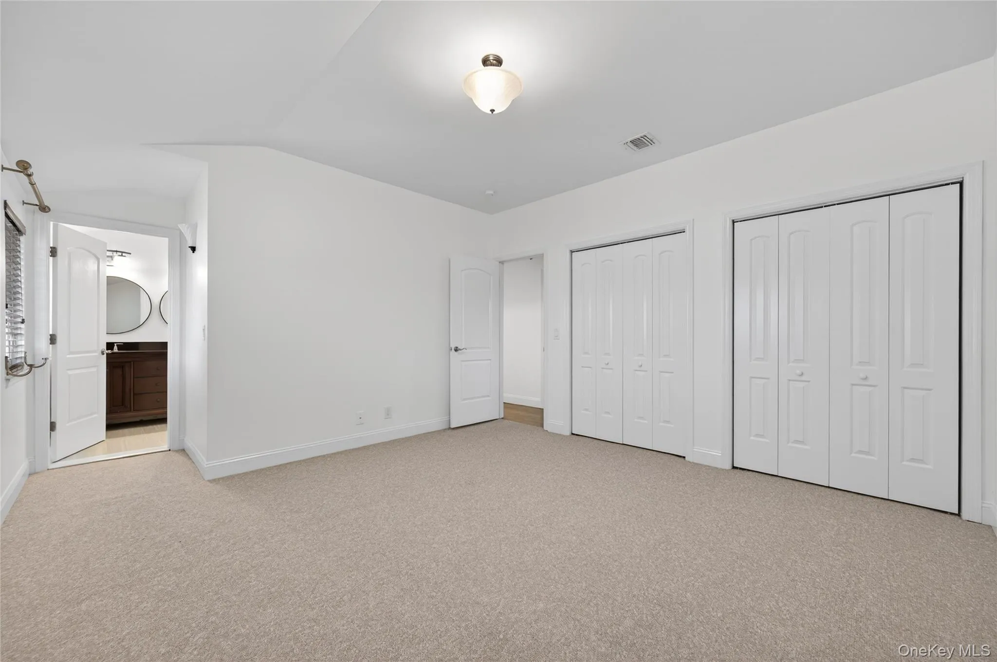 8 Lee Gray Court, Glen Cove, NY, 4 Bedrooms Bedrooms, 7 Rooms Rooms,2 BathroomsBathrooms,Residential Lease,For Rent,Lee Gray,0,999764 8 Lee Gray Court, Glen Cove, NY, 4 Bedrooms Bedrooms, 7 Rooms Rooms,2 BathroomsBathrooms,Residential Lease,For Rent,Lee Gray,0,999764