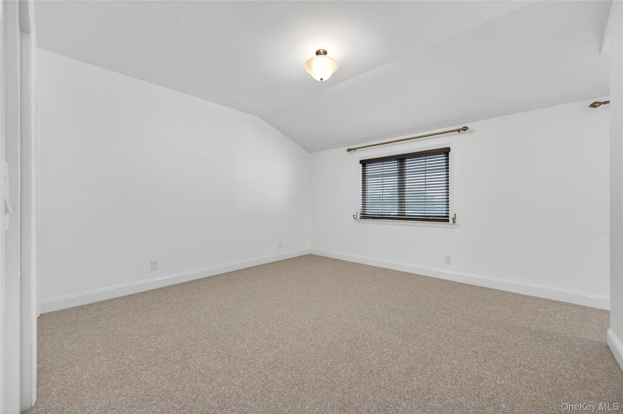 8 Lee Gray Court, Glen Cove, NY, 4 Bedrooms Bedrooms, 7 Rooms Rooms,2 BathroomsBathrooms,Residential Lease,For Rent,Lee Gray,0,999764 8 Lee Gray Court, Glen Cove, NY, 4 Bedrooms Bedrooms, 7 Rooms Rooms,2 BathroomsBathrooms,Residential Lease,For Rent,Lee Gray,0,999764