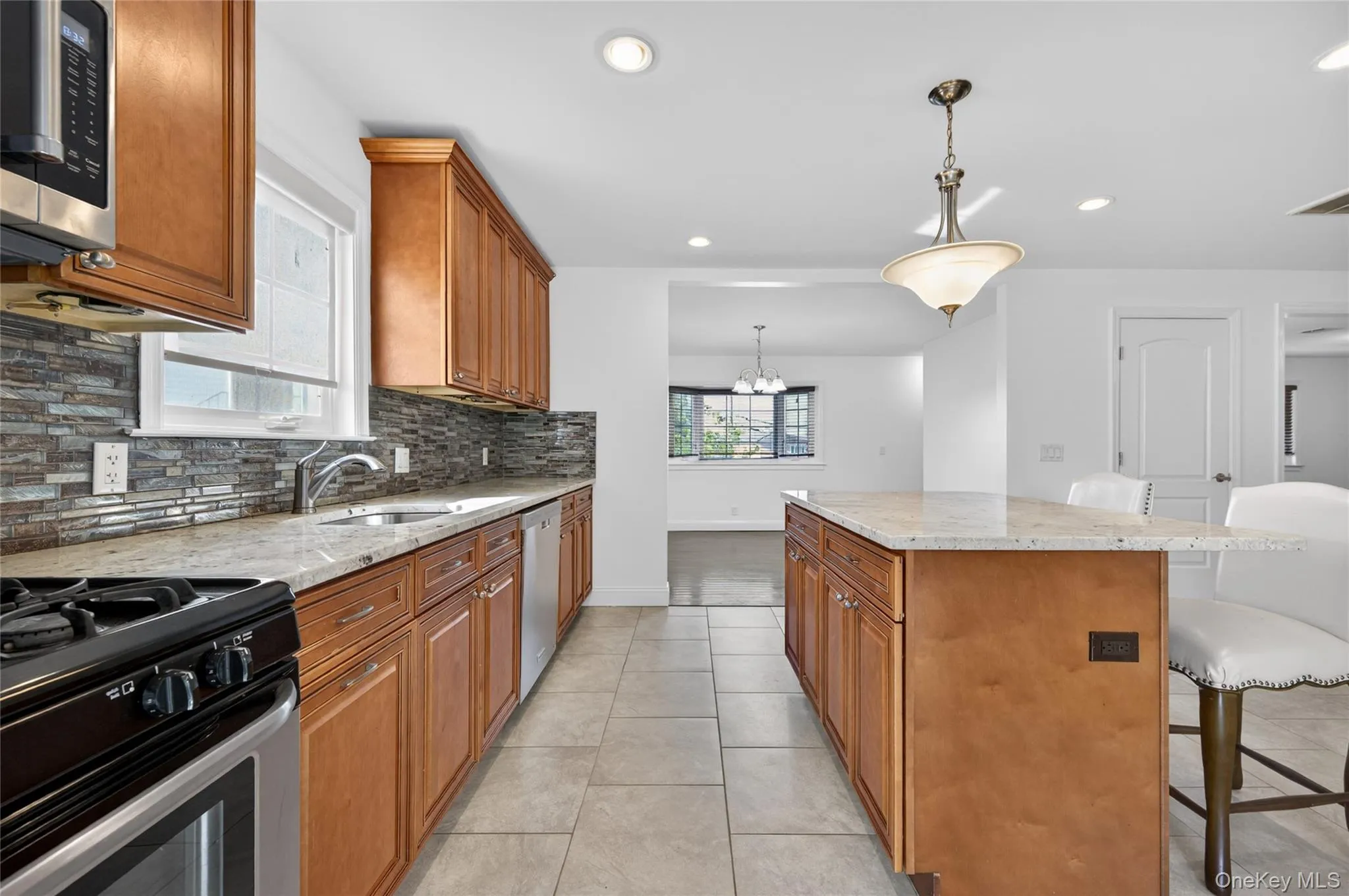 8 Lee Gray Court, Glen Cove, NY, 4 Bedrooms Bedrooms, 7 Rooms Rooms,2 BathroomsBathrooms,Residential Lease,For Rent,Lee Gray,0,999764 8 Lee Gray Court, Glen Cove, NY, 4 Bedrooms Bedrooms, 7 Rooms Rooms,2 BathroomsBathrooms,Residential Lease,For Rent,Lee Gray,0,999764