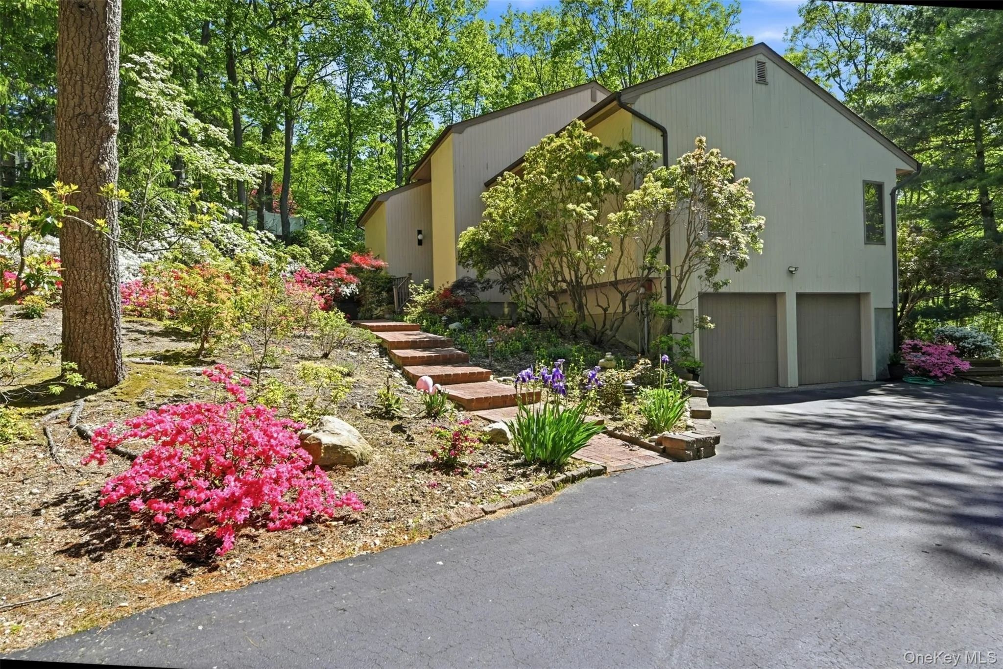 40 Laurel Hill Road, Huntington, NY, 3 Bedrooms Bedrooms, 7 Rooms Rooms,2 BathroomsBathrooms,Residential Sale,For Rent,Laurel Hill,0,999766 40 Laurel Hill Road, Huntington, NY, 3 Bedrooms Bedrooms, 7 Rooms Rooms,2 BathroomsBathrooms,Residential Sale,For Rent,Laurel Hill,0,999766