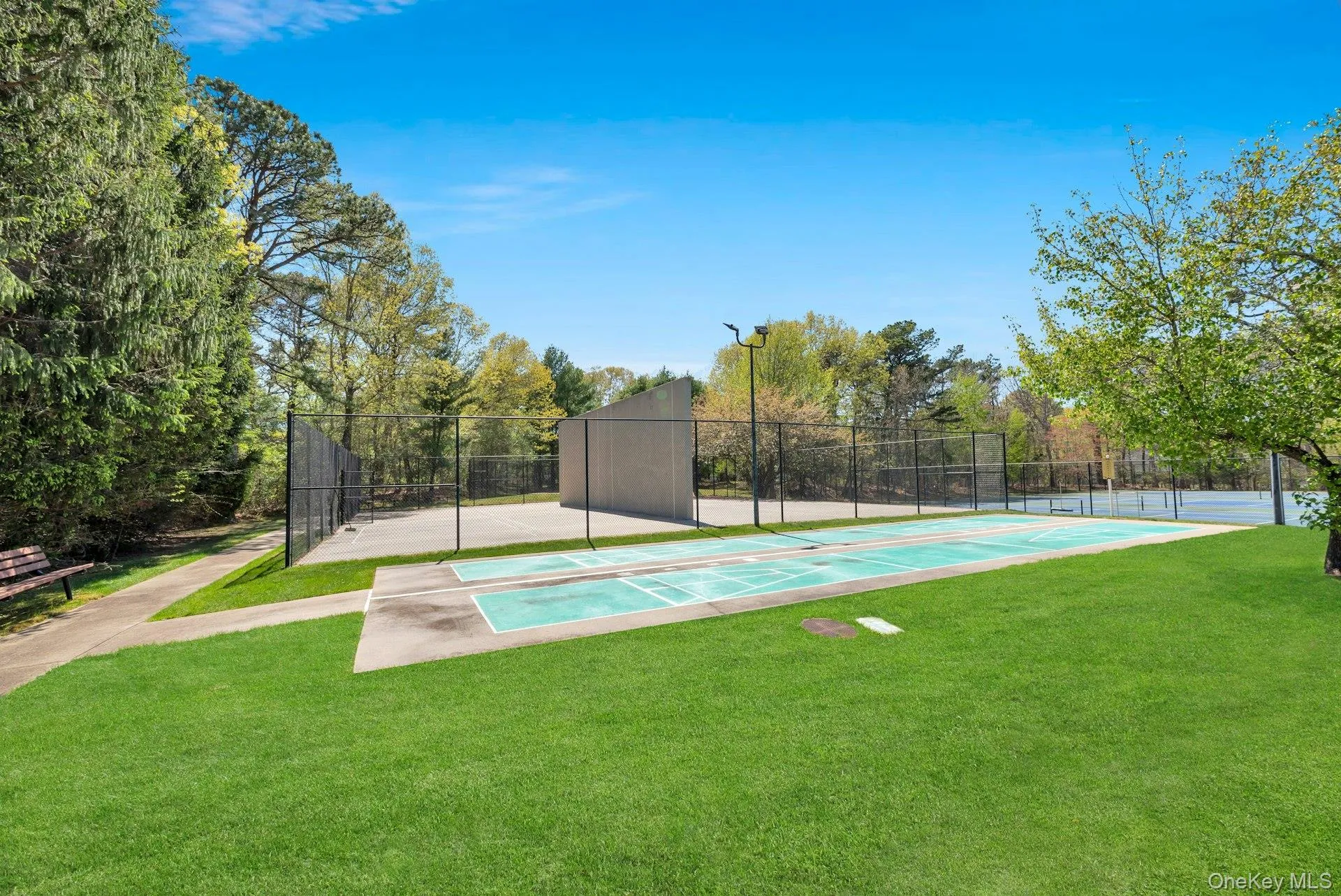 125 Farm House Court, Brookhaven, NY, 2 Bedrooms Bedrooms, 5 Rooms Rooms,1 BathroomBathrooms,Residential Sale,For Rent,Farm House,0,999767 125 Farm House Court, Brookhaven, NY, 2 Bedrooms Bedrooms, 5 Rooms Rooms,1 BathroomBathrooms,Residential Sale,For Rent,Farm House,0,999767