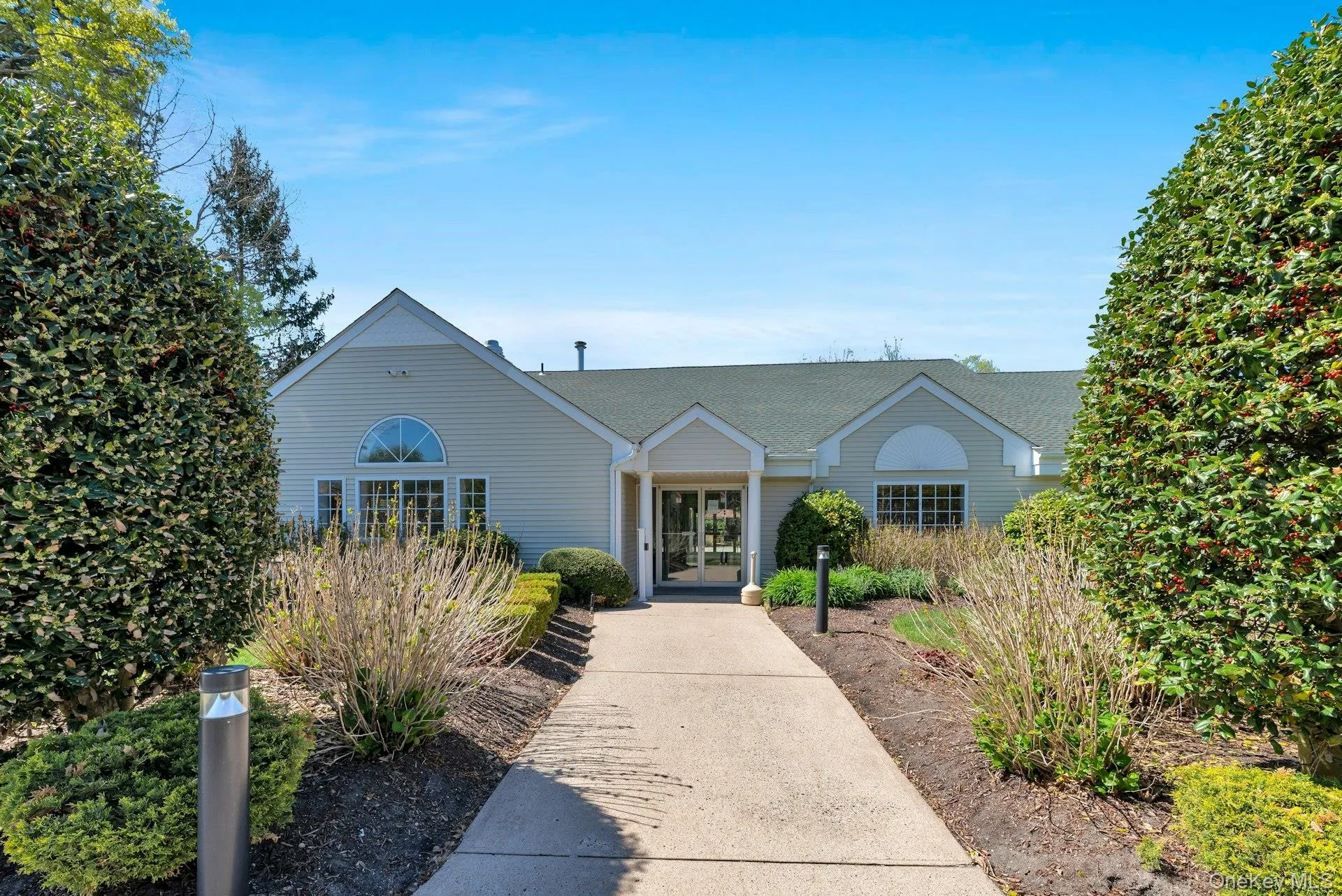 125 Farm House Court, Brookhaven, NY, 2 Bedrooms Bedrooms, 5 Rooms Rooms,1 BathroomBathrooms,Residential Sale,For Rent,Farm House,0,999767 125 Farm House Court, Brookhaven, NY, 2 Bedrooms Bedrooms, 5 Rooms Rooms,1 BathroomBathrooms,Residential Sale,For Rent,Farm House,0,999767