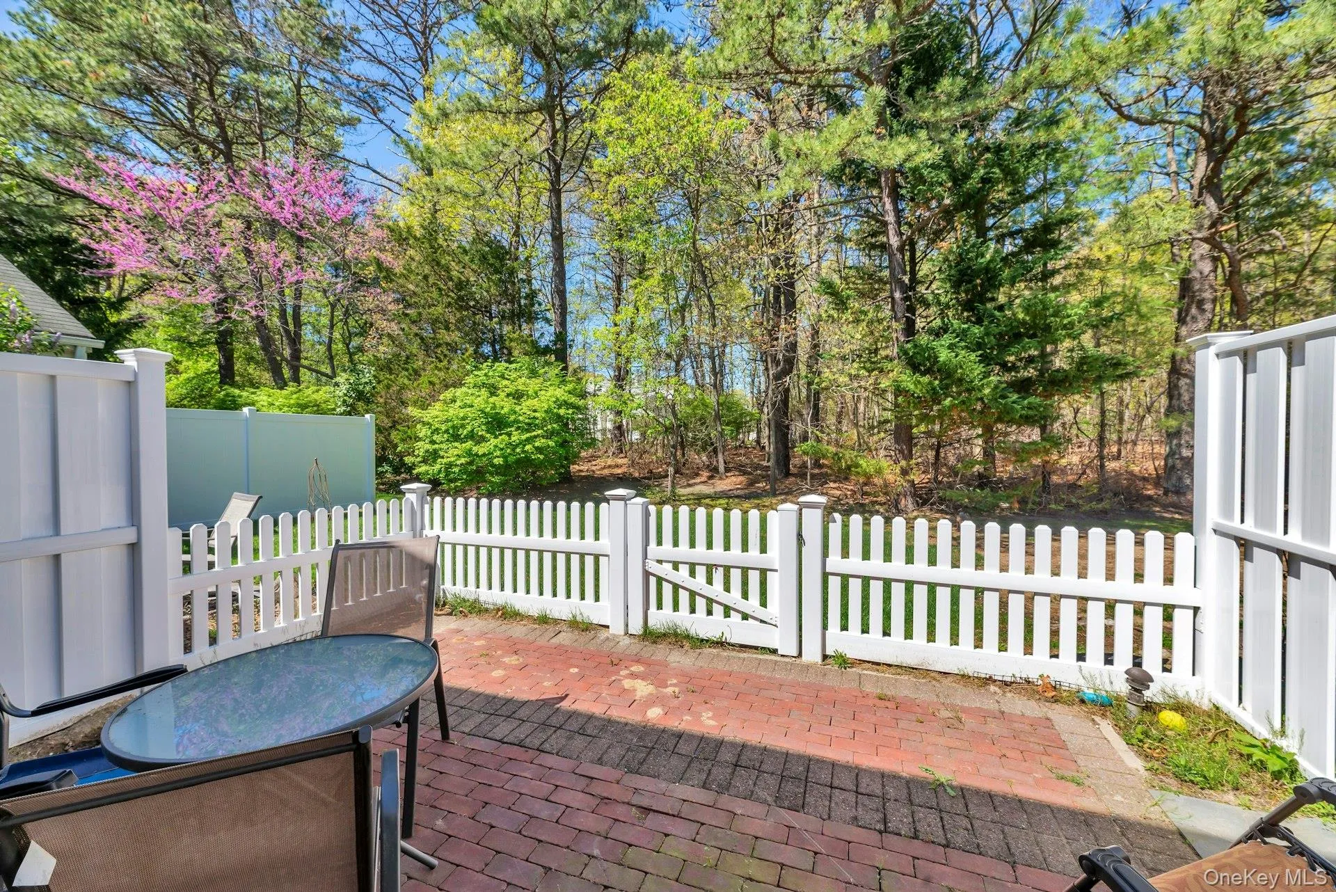 125 Farm House Court, Brookhaven, NY, 2 Bedrooms Bedrooms, 5 Rooms Rooms,1 BathroomBathrooms,Residential Sale,For Rent,Farm House,0,999767 125 Farm House Court, Brookhaven, NY, 2 Bedrooms Bedrooms, 5 Rooms Rooms,1 BathroomBathrooms,Residential Sale,For Rent,Farm House,0,999767