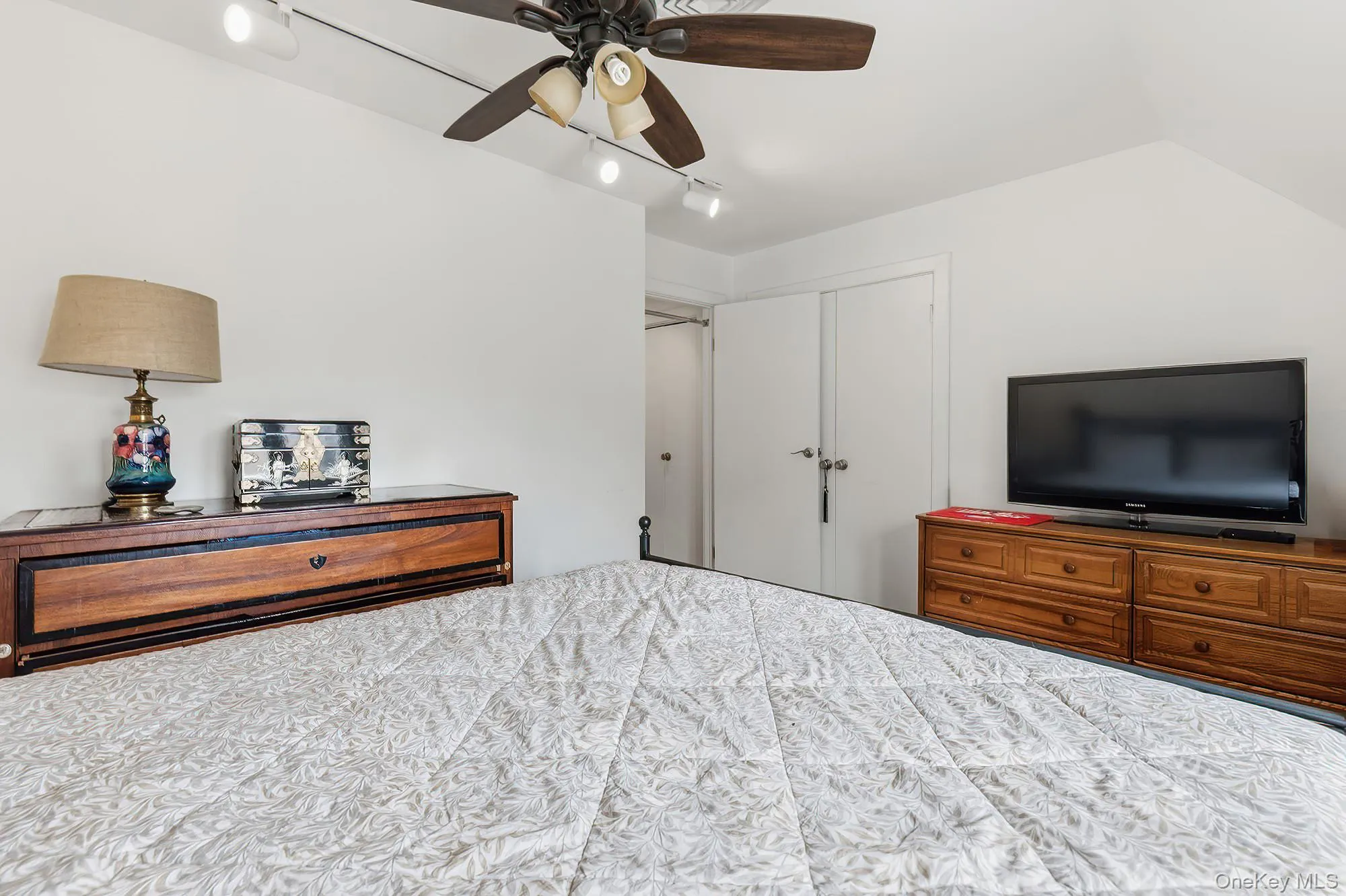 Bedroom Bedroom