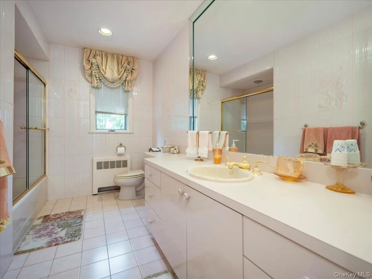 11 Bartlett Road, Ramapo, NY, 8 Bedrooms Bedrooms, 15 Rooms Rooms,5 BathroomsBathrooms,Residential Sale,For Rent,Bartlett,0,999779 11 Bartlett Road, Ramapo, NY, 8 Bedrooms Bedrooms, 15 Rooms Rooms,5 BathroomsBathrooms,Residential Sale,For Rent,Bartlett,0,999779