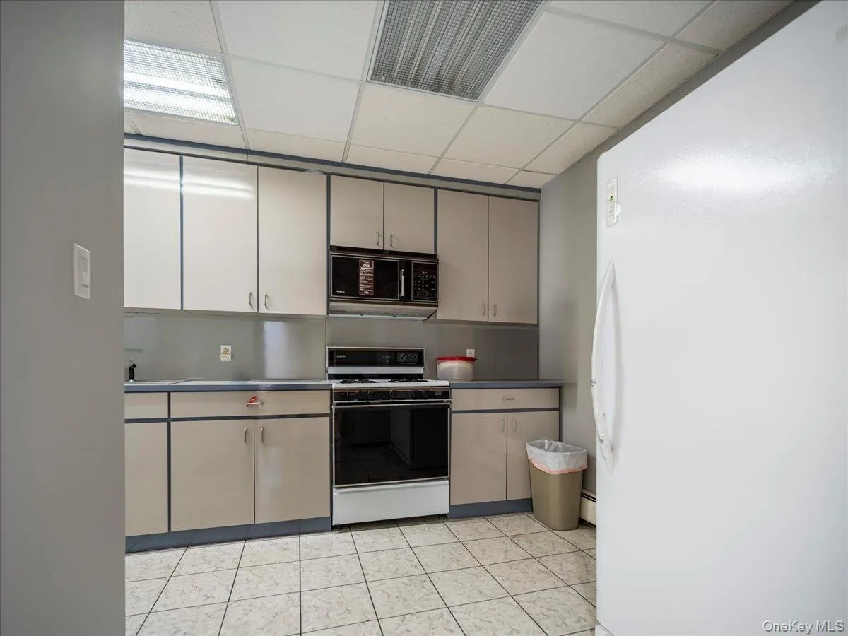 11 Bartlett Road, Ramapo, NY, 8 Bedrooms Bedrooms, 15 Rooms Rooms,5 BathroomsBathrooms,Residential Sale,For Rent,Bartlett,0,999779 11 Bartlett Road, Ramapo, NY, 8 Bedrooms Bedrooms, 15 Rooms Rooms,5 BathroomsBathrooms,Residential Sale,For Rent,Bartlett,0,999779