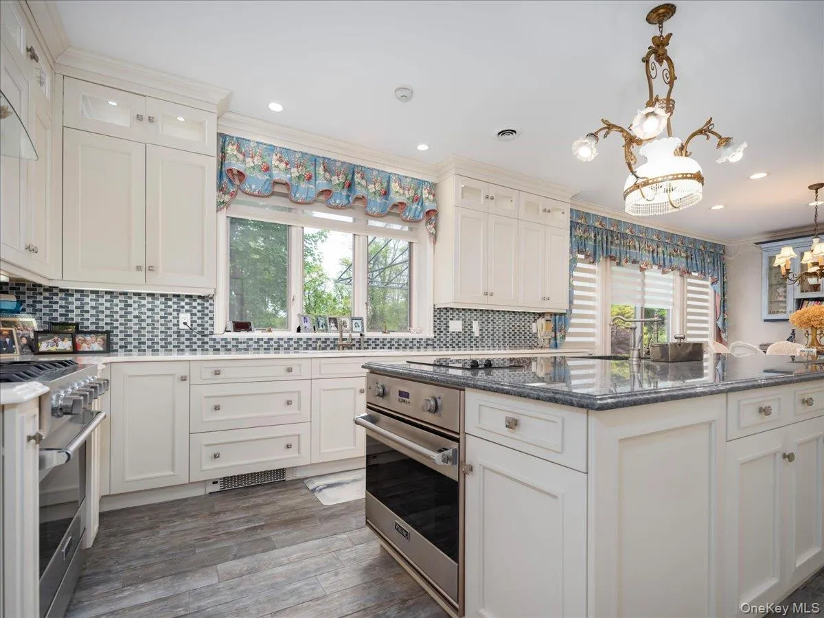 11 Bartlett Road, Ramapo, NY, 8 Bedrooms Bedrooms, 15 Rooms Rooms,5 BathroomsBathrooms,Residential Sale,For Rent,Bartlett,0,999779 11 Bartlett Road, Ramapo, NY, 8 Bedrooms Bedrooms, 15 Rooms Rooms,5 BathroomsBathrooms,Residential Sale,For Rent,Bartlett,0,999779