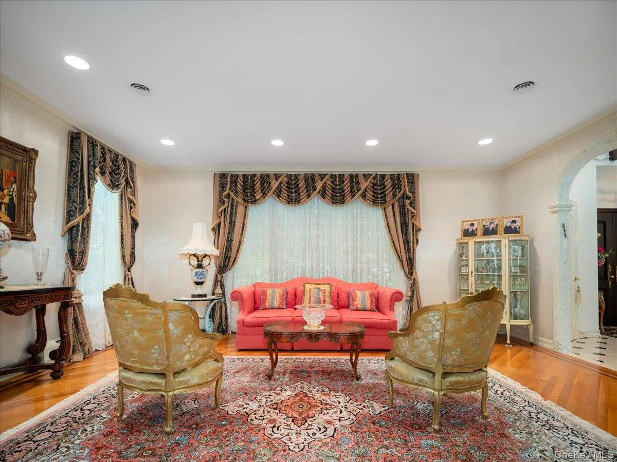 11 Bartlett Road, Ramapo, NY, 8 Bedrooms Bedrooms, 15 Rooms Rooms,5 BathroomsBathrooms,Residential Sale,For Rent,Bartlett,0,999779 11 Bartlett Road, Ramapo, NY, 8 Bedrooms Bedrooms, 15 Rooms Rooms,5 BathroomsBathrooms,Residential Sale,For Rent,Bartlett,0,999779