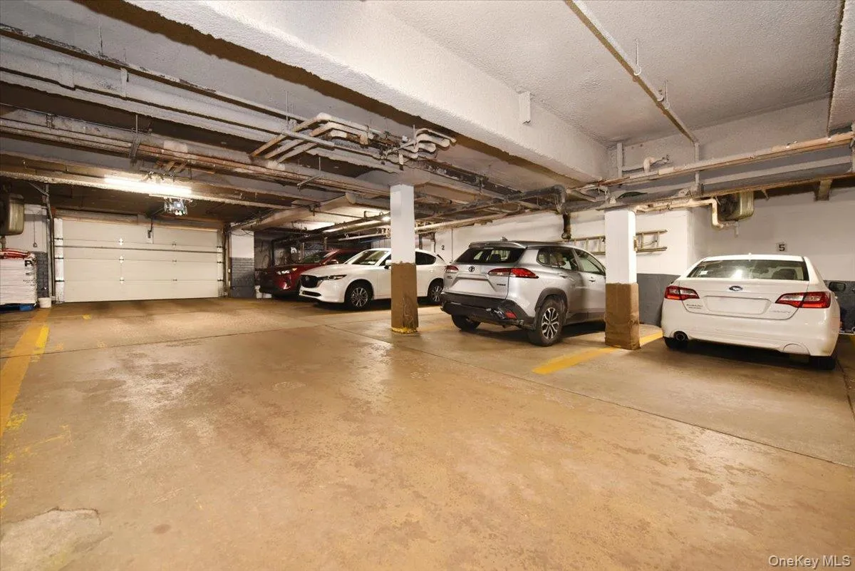 1 IMMEDIATE INDOOR PARKING SPOT 1 IMMEDIATE INDOOR PARKING SPOT