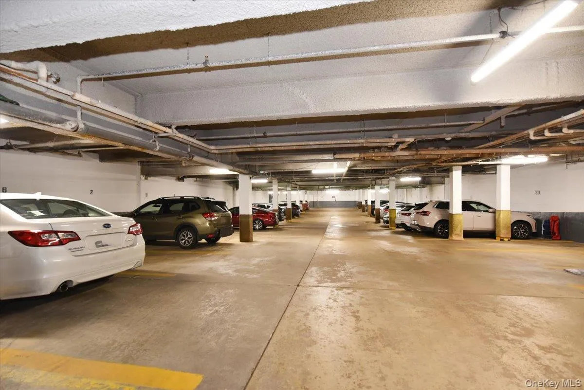 1 IMMEDIATE INDOOR PARKING SPOT 1 IMMEDIATE INDOOR PARKING SPOT