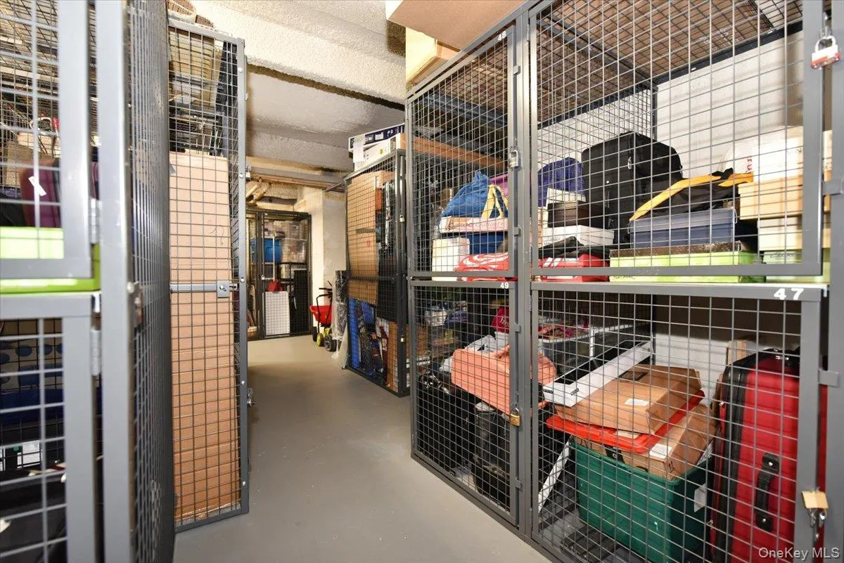 STORAGE to rent STORAGE to rent