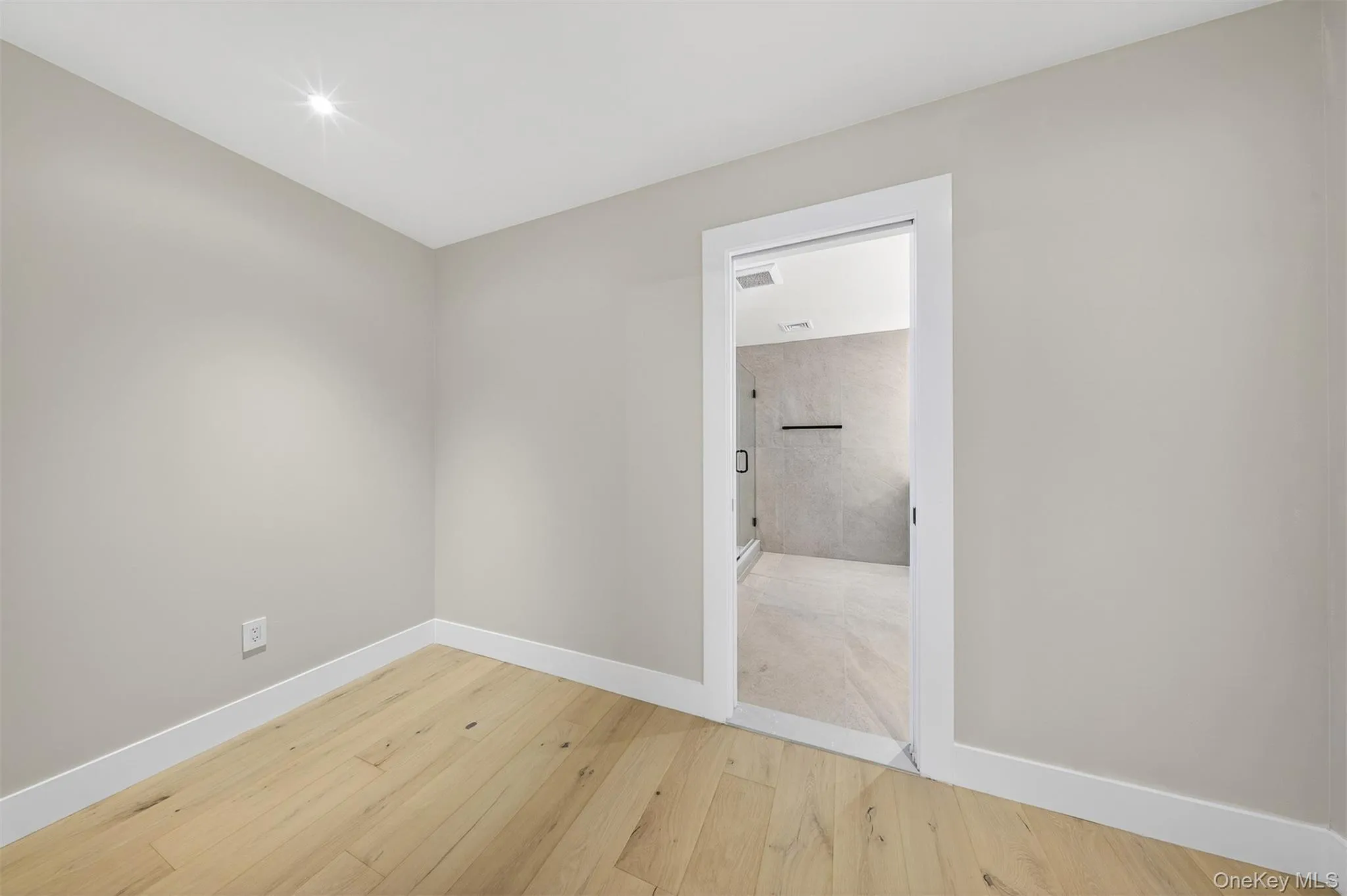 2 Lee Place, Oyster Bay, NY, 5 Bedrooms Bedrooms, 15 Rooms Rooms,4 BathroomsBathrooms,Residential,For Rent,Lee,0,999785 2 Lee Place, Oyster Bay, NY, 5 Bedrooms Bedrooms, 15 Rooms Rooms,4 BathroomsBathrooms,Residential,For Rent,Lee,0,999785