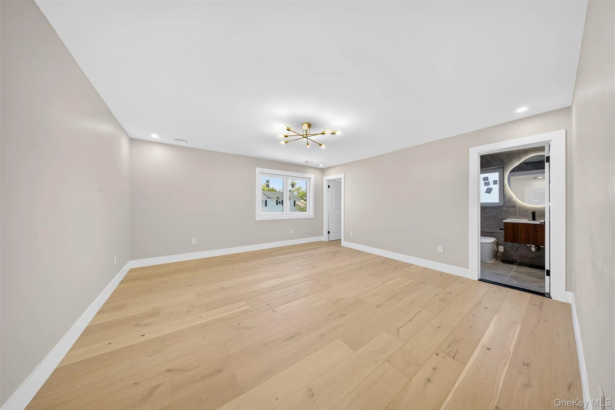 2 Lee Place, Oyster Bay, NY, 5 Bedrooms Bedrooms, 15 Rooms Rooms,4 BathroomsBathrooms,Residential,For Rent,Lee,0,999785 2 Lee Place, Oyster Bay, NY, 5 Bedrooms Bedrooms, 15 Rooms Rooms,4 BathroomsBathrooms,Residential,For Rent,Lee,0,999785