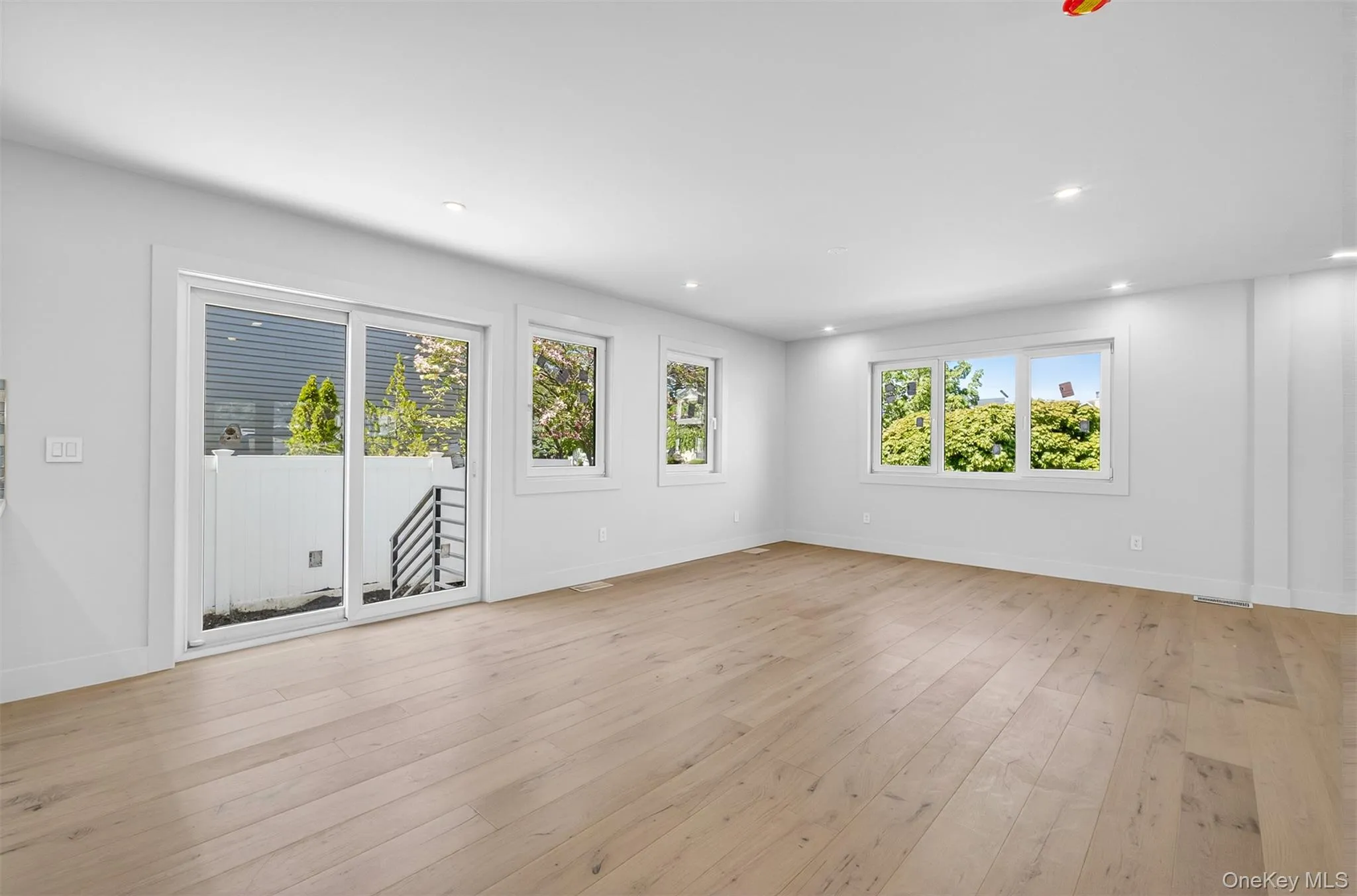 2 Lee Place, Oyster Bay, NY, 5 Bedrooms Bedrooms, 15 Rooms Rooms,4 BathroomsBathrooms,Residential,For Rent,Lee,0,999785 2 Lee Place, Oyster Bay, NY, 5 Bedrooms Bedrooms, 15 Rooms Rooms,4 BathroomsBathrooms,Residential,For Rent,Lee,0,999785