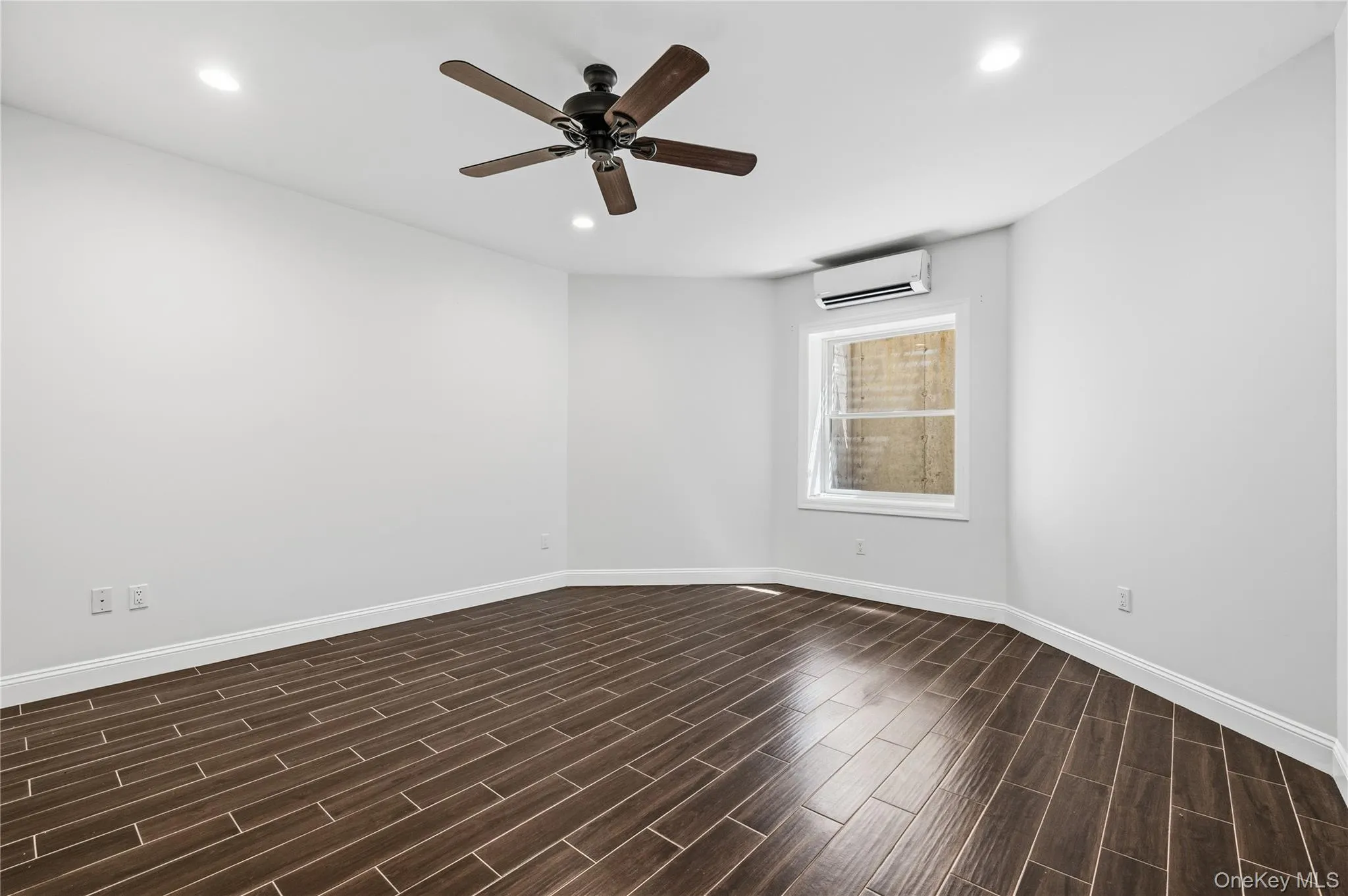 68 Maple Avenue, Oyster Bay, NY, 5 Bedrooms Bedrooms, 15 Rooms Rooms,7 BathroomsBathrooms,Residential,For Rent,Maple,0,999787 68 Maple Avenue, Oyster Bay, NY, 5 Bedrooms Bedrooms, 15 Rooms Rooms,7 BathroomsBathrooms,Residential,For Rent,Maple,0,999787