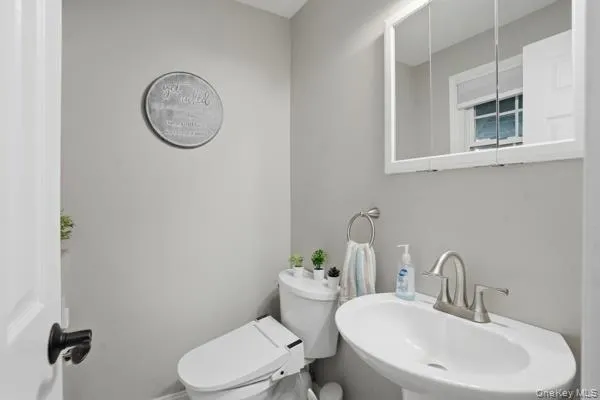 31 Laura Road, Monroe, NY, 3 Bedrooms Bedrooms, 8 Rooms Rooms,2 BathroomsBathrooms,Residential,For Rent,Laura,0,999789 31 Laura Road, Monroe, NY, 3 Bedrooms Bedrooms, 8 Rooms Rooms,2 BathroomsBathrooms,Residential,For Rent,Laura,0,999789