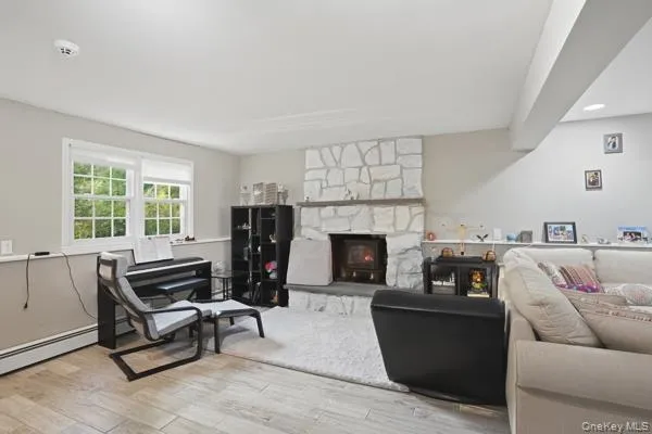 31 Laura Road, Monroe, NY, 3 Bedrooms Bedrooms, 8 Rooms Rooms,2 BathroomsBathrooms,Residential,For Rent,Laura,0,999789 31 Laura Road, Monroe, NY, 3 Bedrooms Bedrooms, 8 Rooms Rooms,2 BathroomsBathrooms,Residential,For Rent,Laura,0,999789