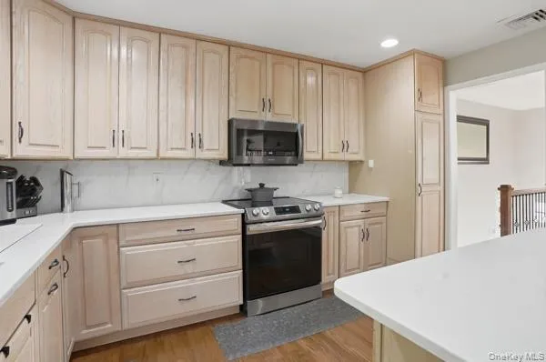 31 Laura Road, Monroe, NY, 3 Bedrooms Bedrooms, 8 Rooms Rooms,2 BathroomsBathrooms,Residential,For Rent,Laura,0,999789 31 Laura Road, Monroe, NY, 3 Bedrooms Bedrooms, 8 Rooms Rooms,2 BathroomsBathrooms,Residential,For Rent,Laura,0,999789