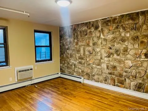 189-37 37th Avenue, New York, NY, 1 Bedroom Bedrooms, 4 Rooms Rooms,1 BathroomBathrooms,Residential Lease,For Rent,37th,0,999798 189-37 37th Avenue, New York, NY, 1 Bedroom Bedrooms, 4 Rooms Rooms,1 BathroomBathrooms,Residential Lease,For Rent,37th,0,999798