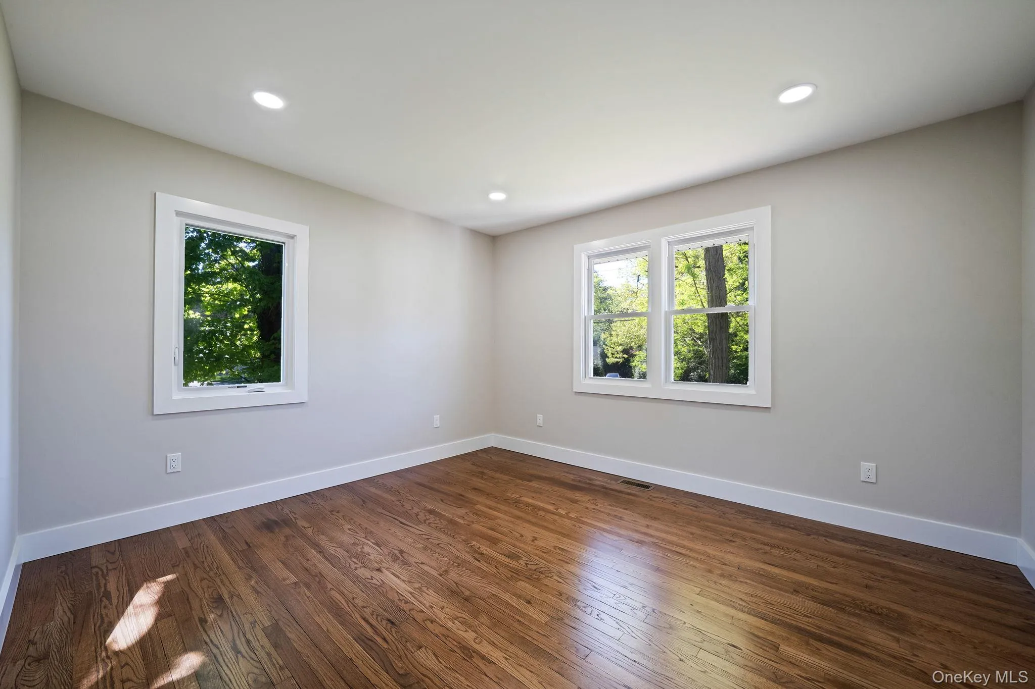 81 24th Street, Huntington, NY, 4 Bedrooms Bedrooms, 7 Rooms Rooms,2 BathroomsBathrooms,Residential Sale,For Rent,24th,0,999799 81 24th Street, Huntington, NY, 4 Bedrooms Bedrooms, 7 Rooms Rooms,2 BathroomsBathrooms,Residential Sale,For Rent,24th,0,999799