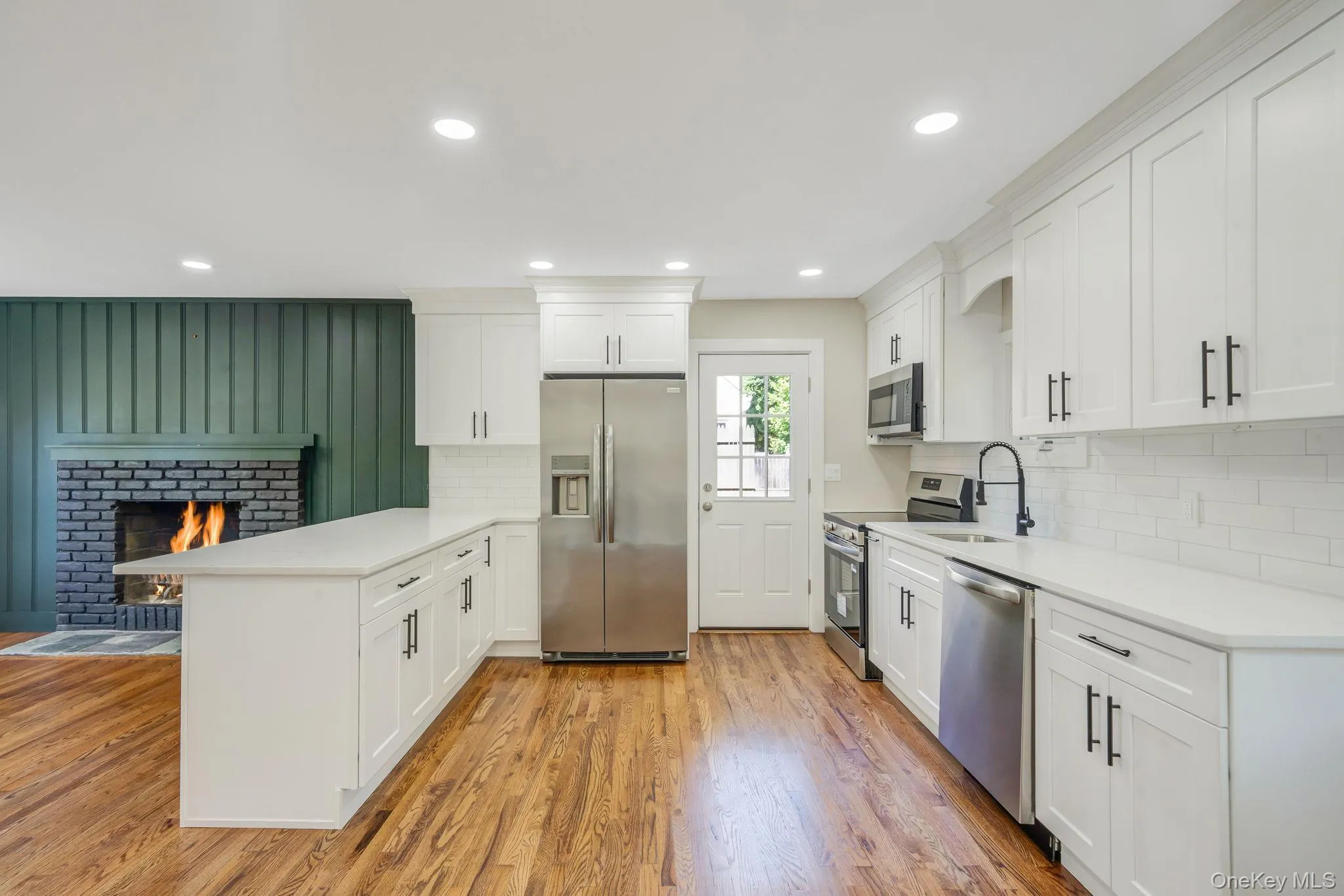81 24th Street, Huntington, NY, 4 Bedrooms Bedrooms, 7 Rooms Rooms,2 BathroomsBathrooms,Residential Sale,For Rent,24th,0,999799 81 24th Street, Huntington, NY, 4 Bedrooms Bedrooms, 7 Rooms Rooms,2 BathroomsBathrooms,Residential Sale,For Rent,24th,0,999799