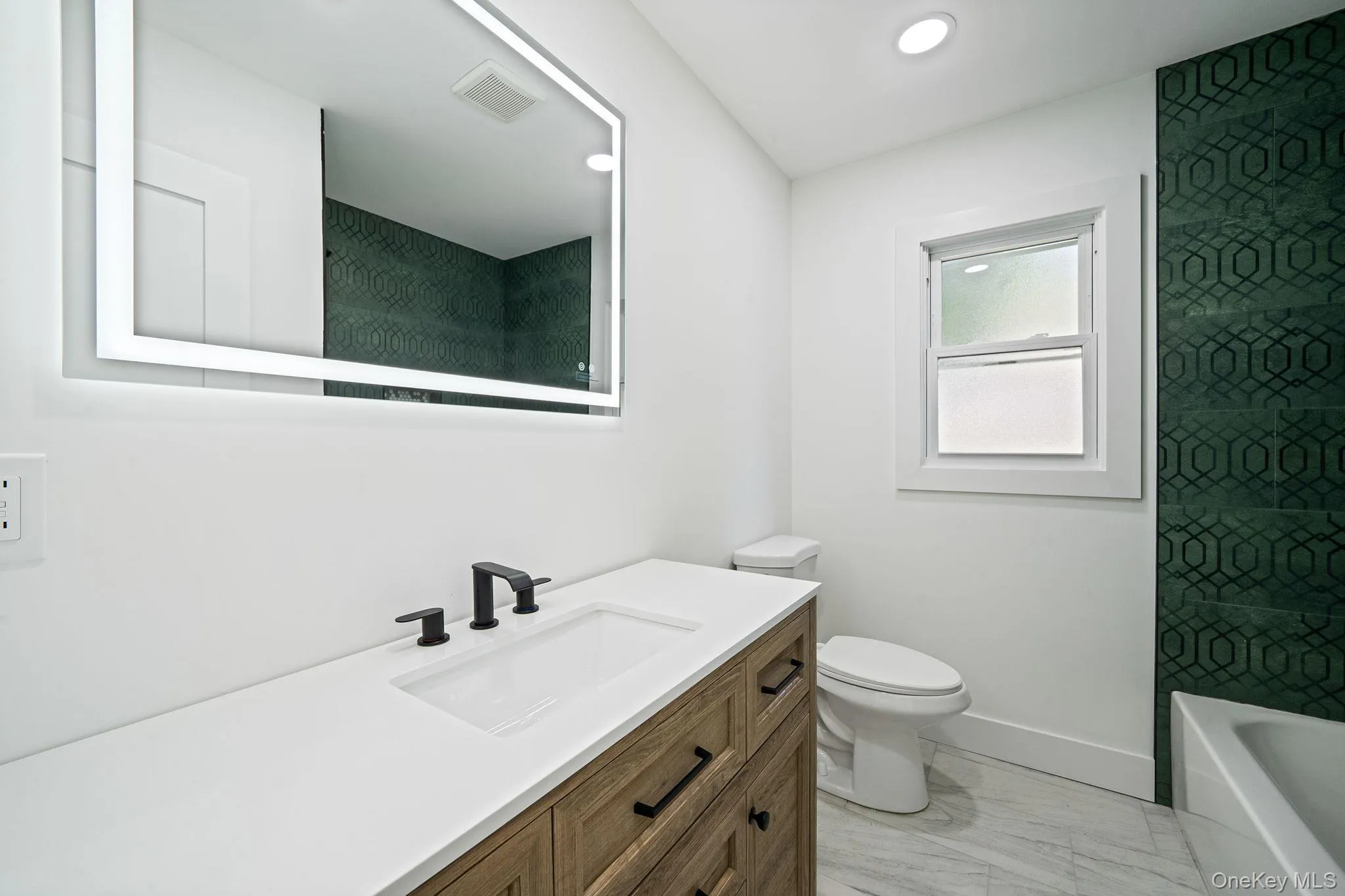 81 24th Street, Huntington, NY, 4 Bedrooms Bedrooms, 7 Rooms Rooms,2 BathroomsBathrooms,Residential Sale,For Rent,24th,0,999799 81 24th Street, Huntington, NY, 4 Bedrooms Bedrooms, 7 Rooms Rooms,2 BathroomsBathrooms,Residential Sale,For Rent,24th,0,999799