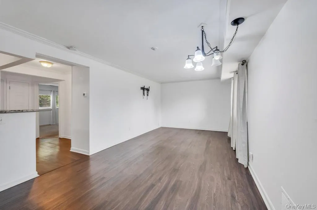 109 Pointe Circle, Brookhaven, NY, 2 Bedrooms Bedrooms, 4 Rooms Rooms,2 BathroomsBathrooms,Residential Lease,For Rent,Pointe,0,999806 109 Pointe Circle, Brookhaven, NY, 2 Bedrooms Bedrooms, 4 Rooms Rooms,2 BathroomsBathrooms,Residential Lease,For Rent,Pointe,0,999806
