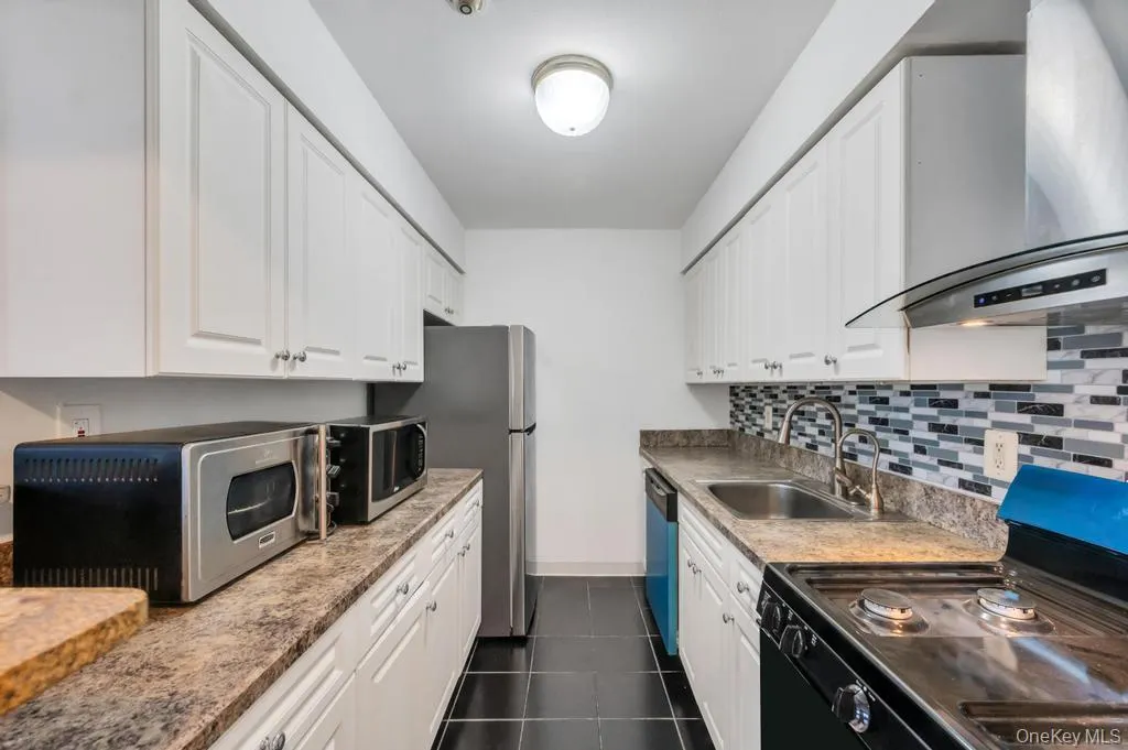 109 Pointe Circle, Brookhaven, NY, 2 Bedrooms Bedrooms, 4 Rooms Rooms,2 BathroomsBathrooms,Residential Lease,For Rent,Pointe,0,999806 109 Pointe Circle, Brookhaven, NY, 2 Bedrooms Bedrooms, 4 Rooms Rooms,2 BathroomsBathrooms,Residential Lease,For Rent,Pointe,0,999806