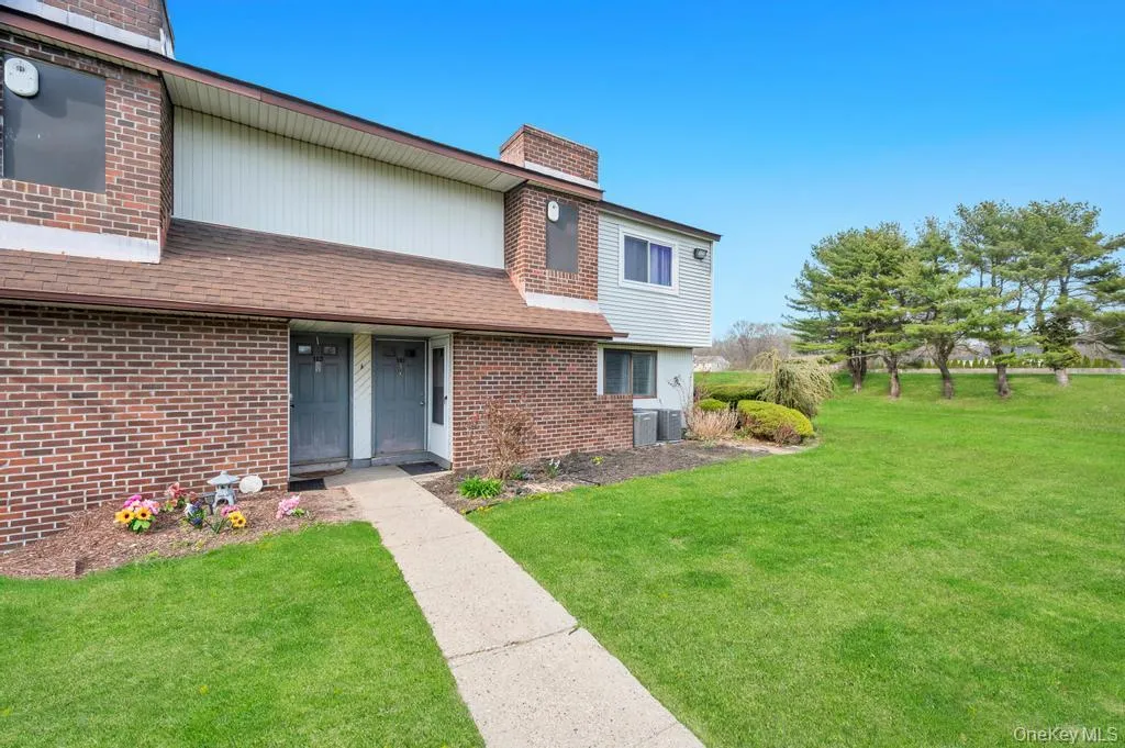 109 Pointe Circle, Brookhaven, NY, 2 Bedrooms Bedrooms, 4 Rooms Rooms,2 BathroomsBathrooms,Residential Lease,For Rent,Pointe,0,999806 109 Pointe Circle, Brookhaven, NY, 2 Bedrooms Bedrooms, 4 Rooms Rooms,2 BathroomsBathrooms,Residential Lease,For Rent,Pointe,0,999806