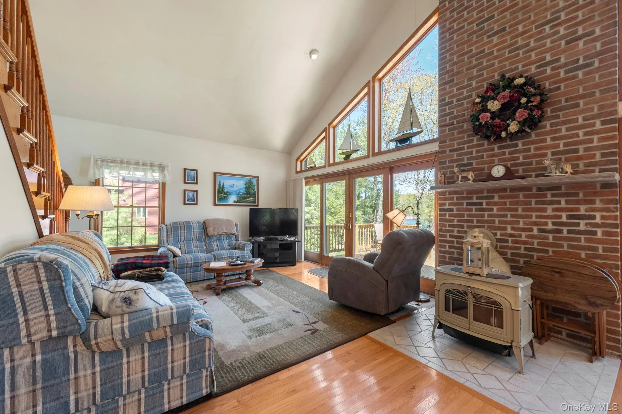 382 Shore Drive, Thompson, NY, 3 Bedrooms Bedrooms, 5 Rooms Rooms,1 BathroomBathrooms,Residential Sale,For Rent,Shore,0,999825 382 Shore Drive, Thompson, NY, 3 Bedrooms Bedrooms, 5 Rooms Rooms,1 BathroomBathrooms,Residential Sale,For Rent,Shore,0,999825