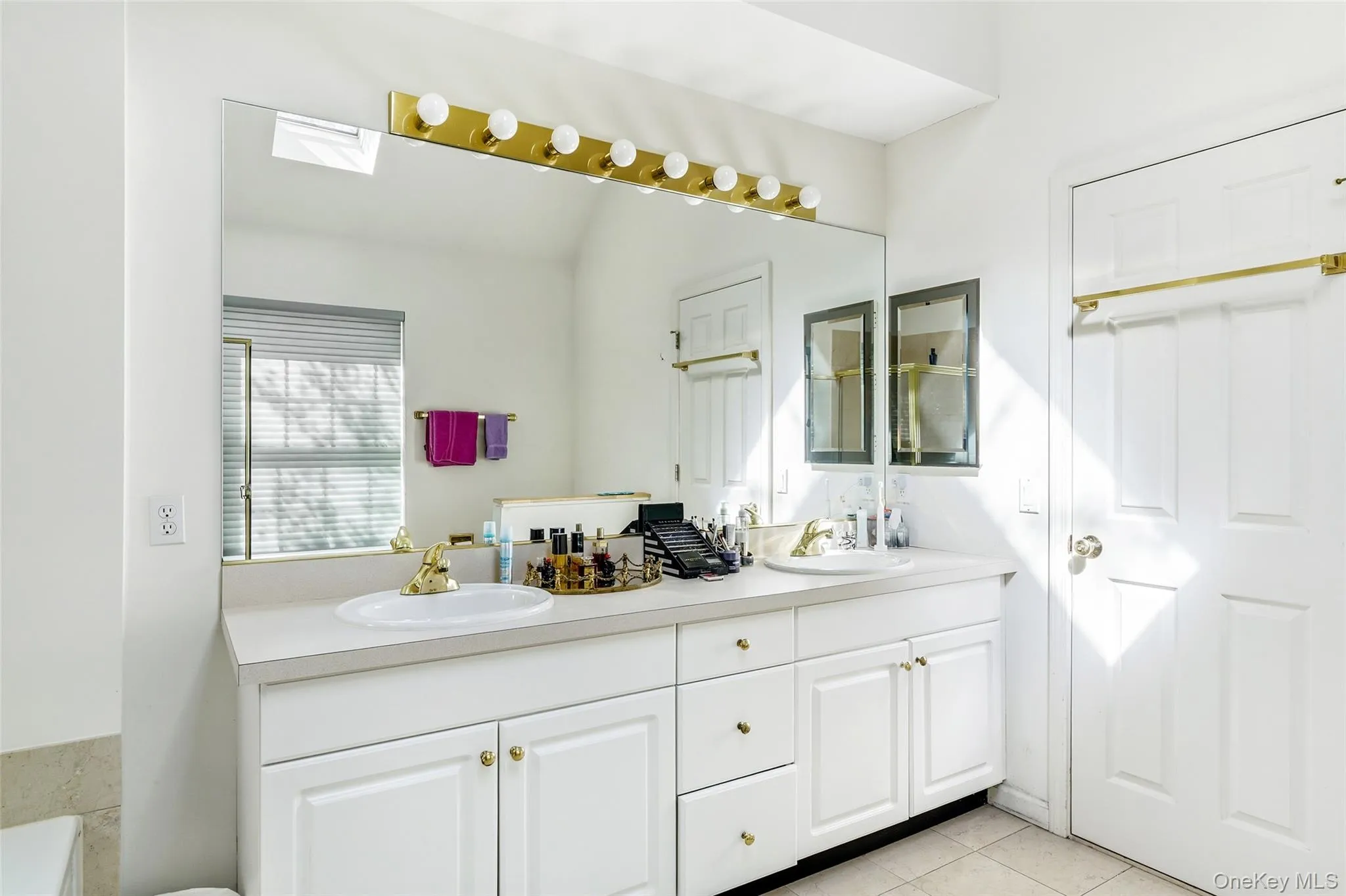 Double Vanity Double Vanity
