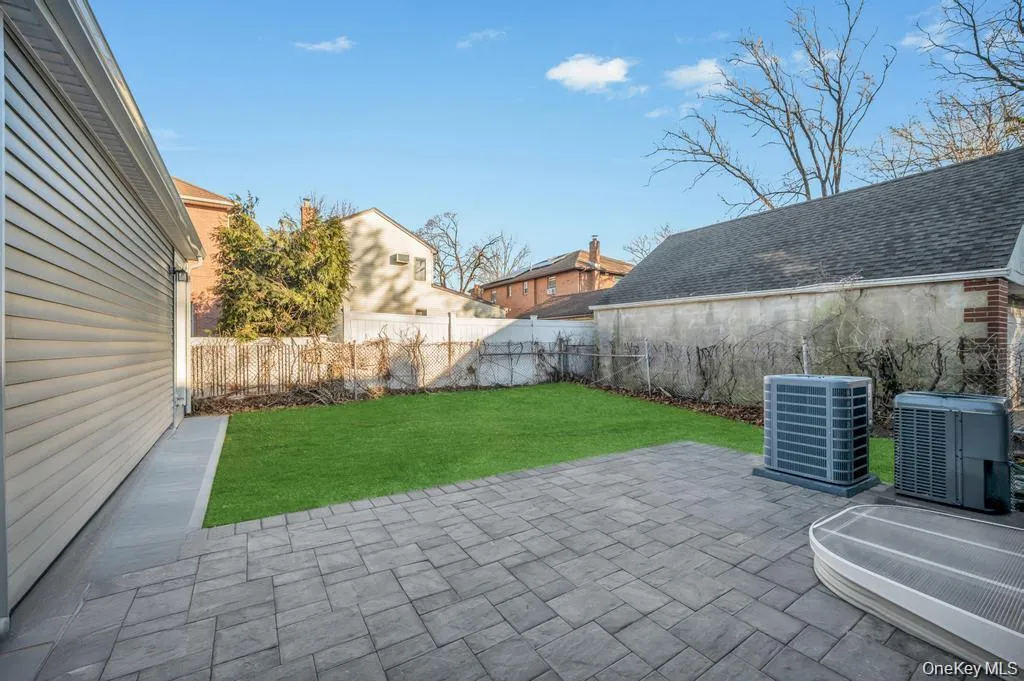 Yard/Patio Yard/Patio