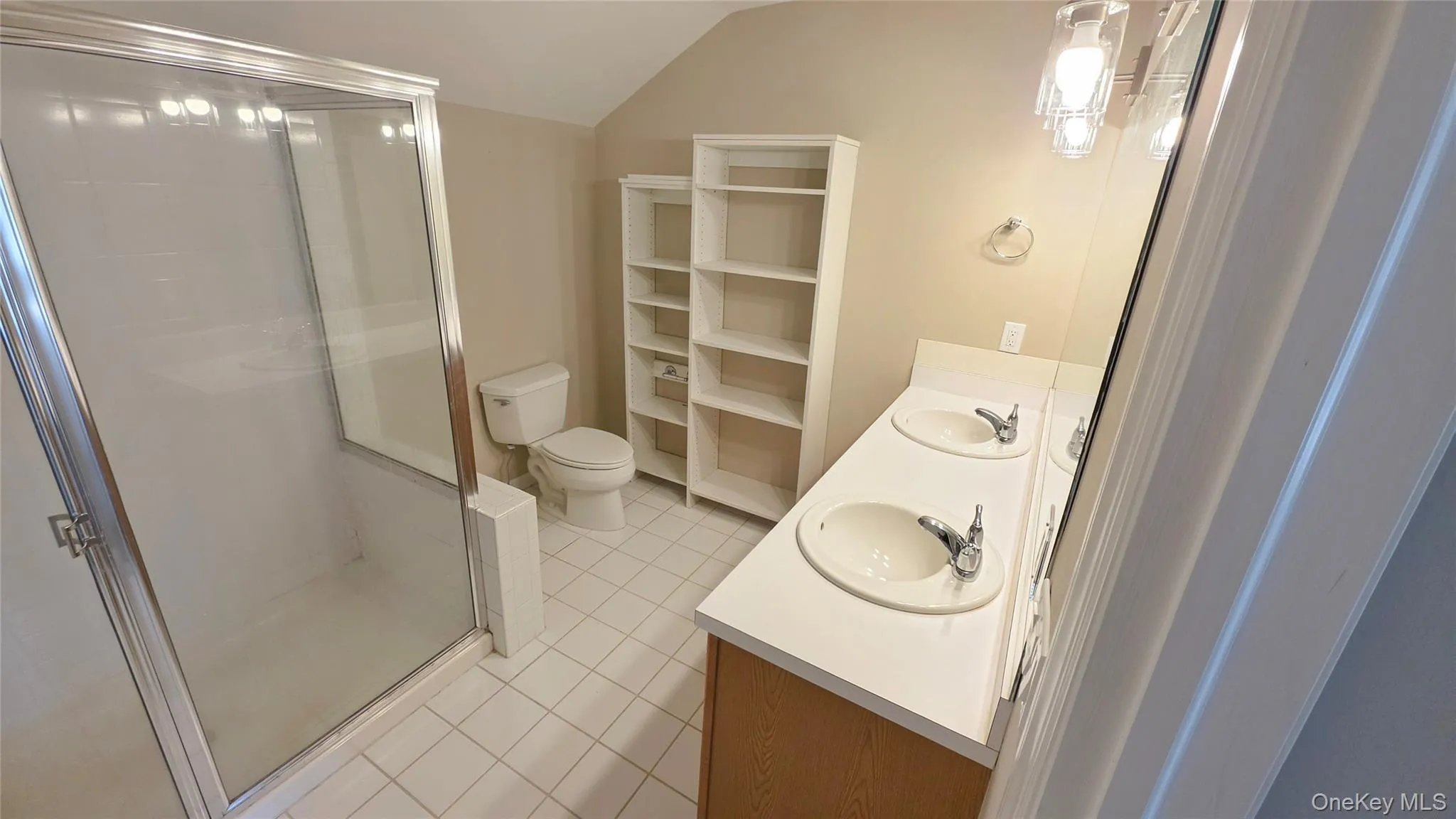 26 Rose Lane, Brookhaven, NY, 2 Bedrooms Bedrooms, 5 Rooms Rooms,2 BathroomsBathrooms,Residential Sale,For Rent,Rose,0,999845 26 Rose Lane, Brookhaven, NY, 2 Bedrooms Bedrooms, 5 Rooms Rooms,2 BathroomsBathrooms,Residential Sale,For Rent,Rose,0,999845