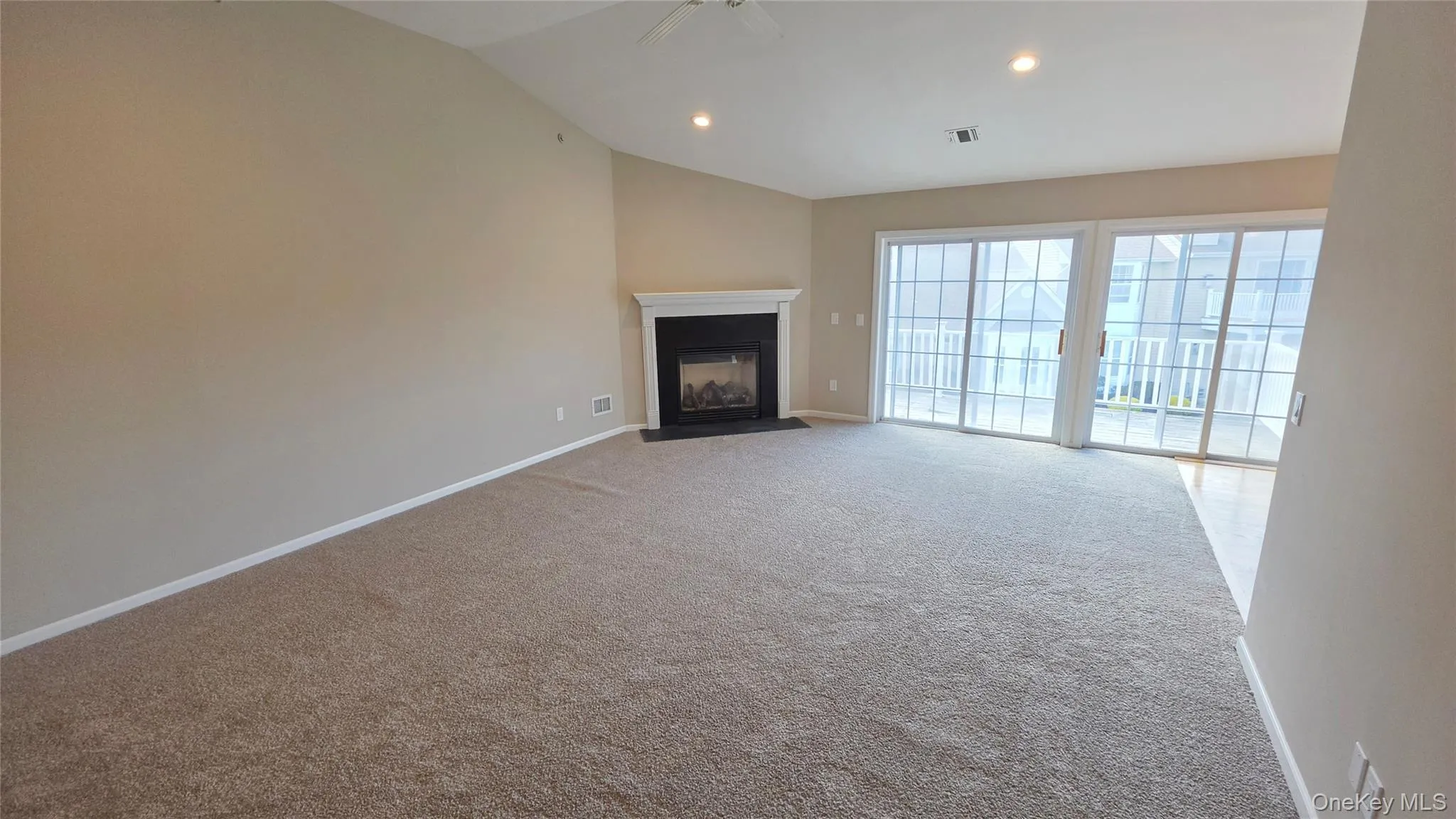 26 Rose Lane, Brookhaven, NY, 2 Bedrooms Bedrooms, 5 Rooms Rooms,2 BathroomsBathrooms,Residential Sale,For Rent,Rose,0,999845 26 Rose Lane, Brookhaven, NY, 2 Bedrooms Bedrooms, 5 Rooms Rooms,2 BathroomsBathrooms,Residential Sale,For Rent,Rose,0,999845