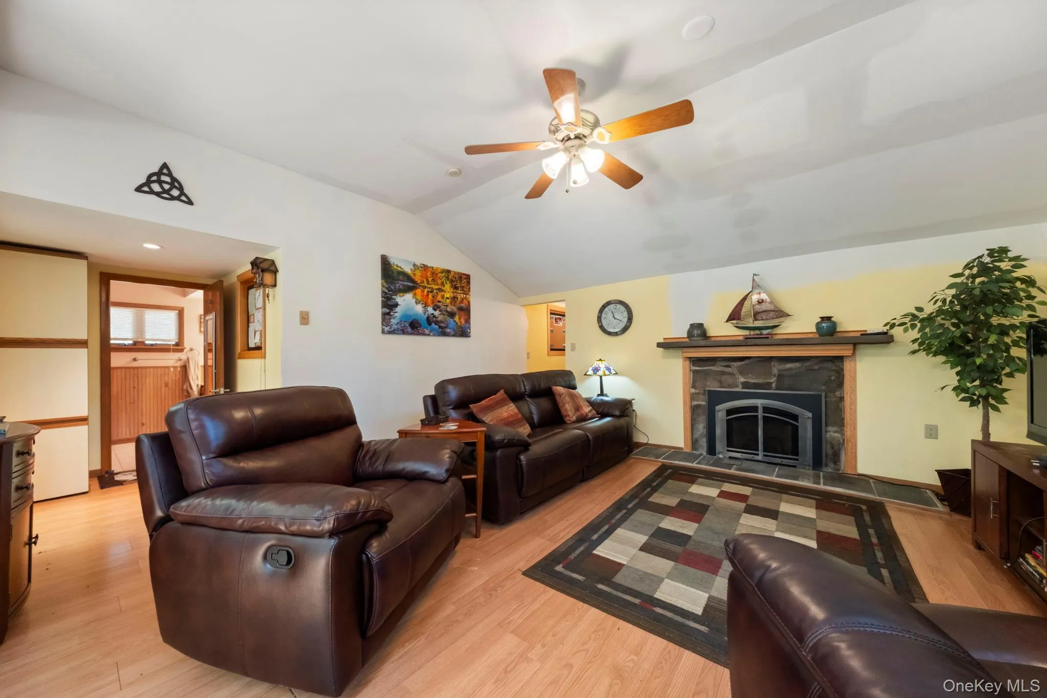 25 Canal Road, Thompson, NY, 3 Bedrooms Bedrooms, 5 Rooms Rooms,2 BathroomsBathrooms,Residential,For Rent,Canal,0,999847 25 Canal Road, Thompson, NY, 3 Bedrooms Bedrooms, 5 Rooms Rooms,2 BathroomsBathrooms,Residential,For Rent,Canal,0,999847