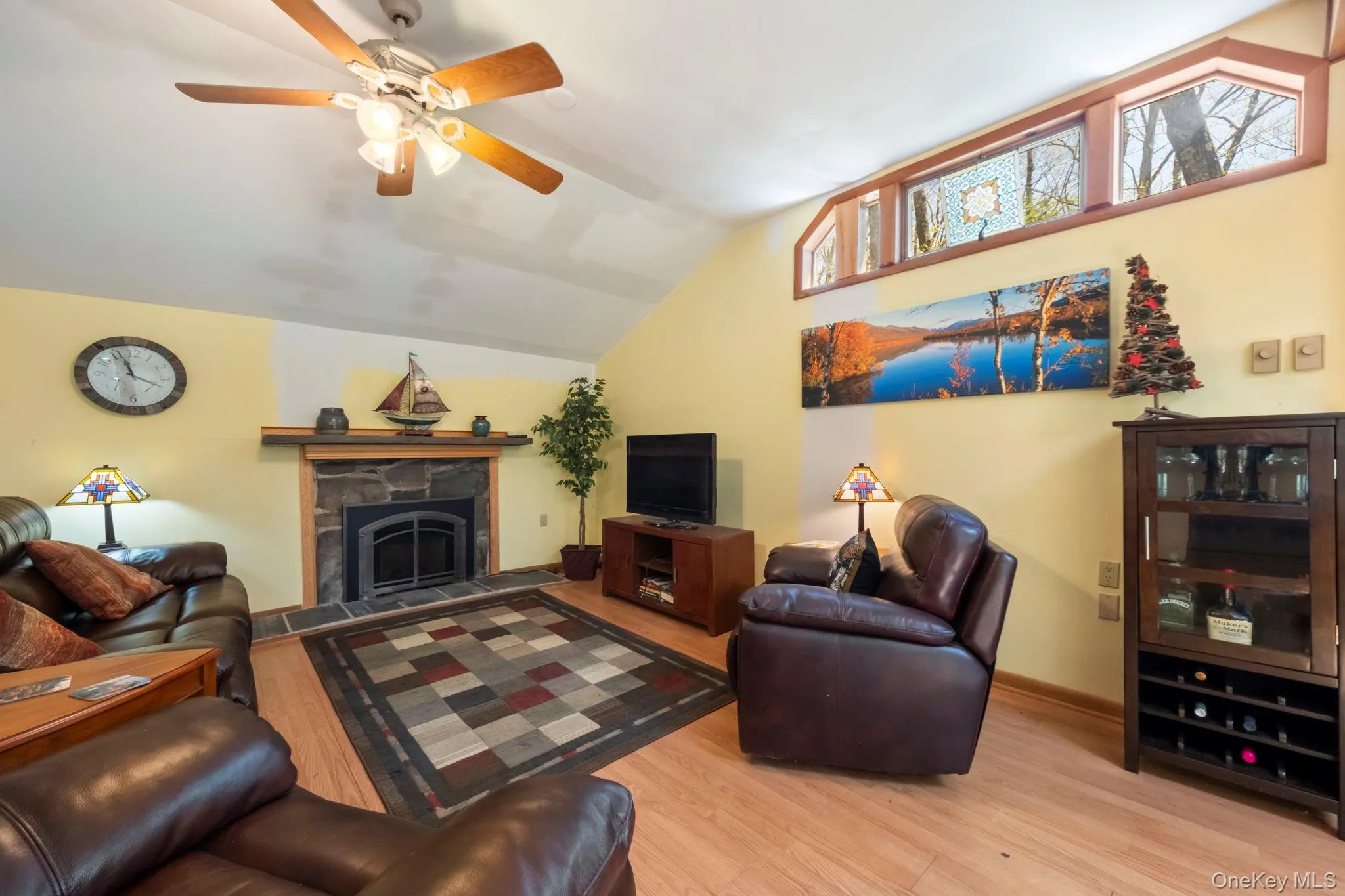 25 Canal Road, Thompson, NY, 3 Bedrooms Bedrooms, 5 Rooms Rooms,2 BathroomsBathrooms,Residential,For Rent,Canal,0,999847 25 Canal Road, Thompson, NY, 3 Bedrooms Bedrooms, 5 Rooms Rooms,2 BathroomsBathrooms,Residential,For Rent,Canal,0,999847